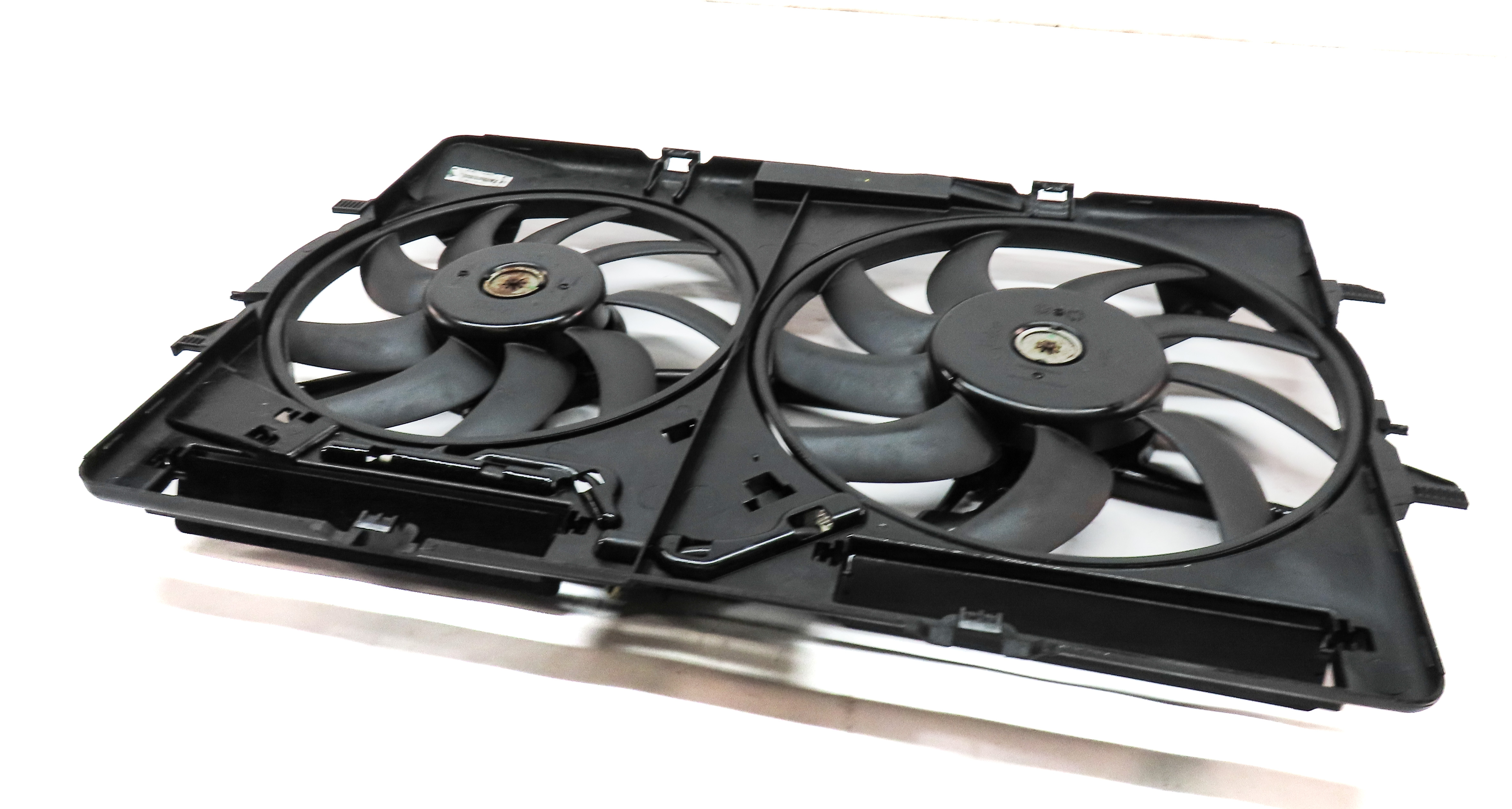09-17 AUDI A4 A5 Q5 S4 (B8 8T 8R) 2.0L 3.0L 3.2L RADIATOR COOLING FAN w/ SHROUD — exact item pictured