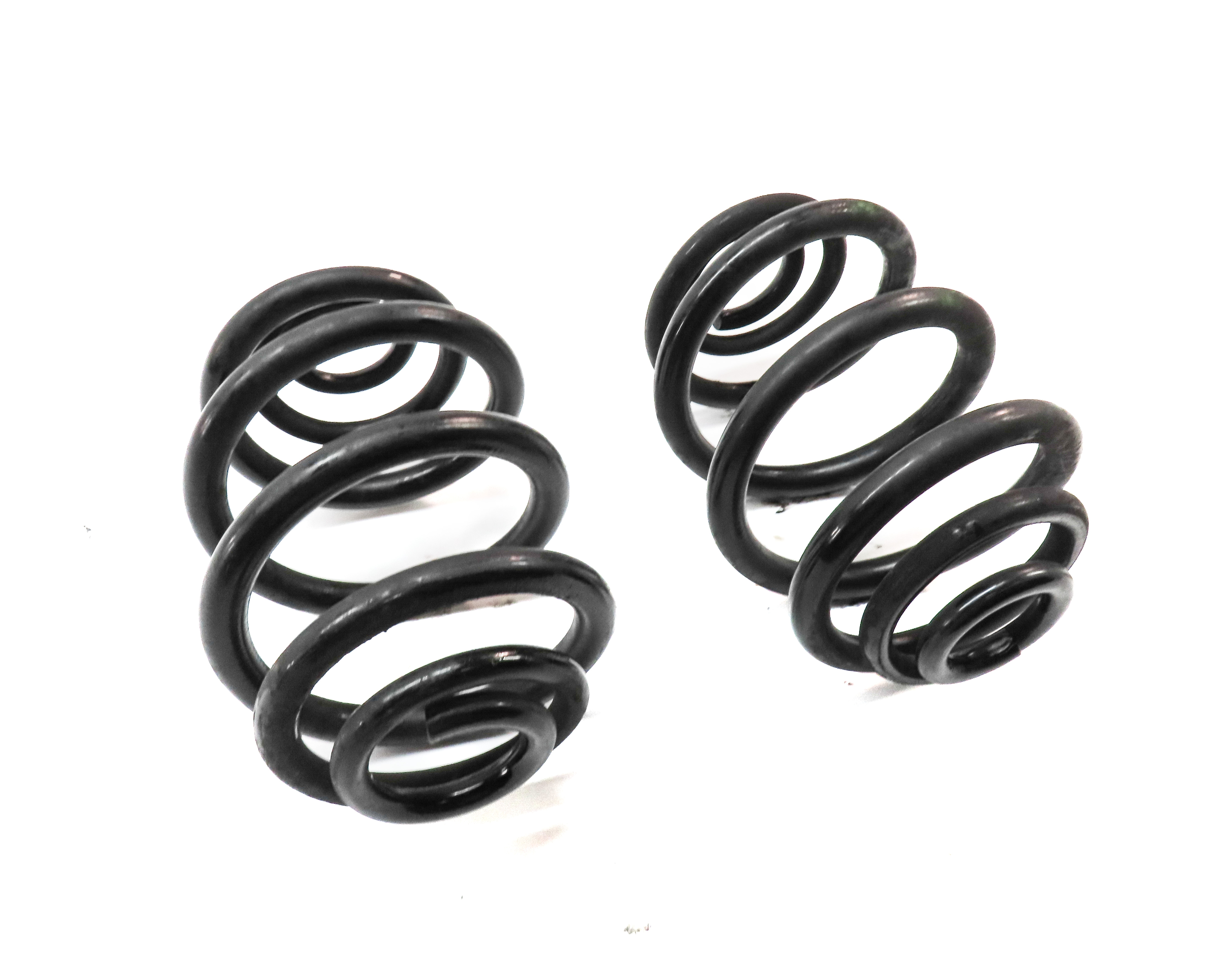 2003-2008 BMW Z4 (E85) LEFT & RIGHT REAR STANDARD SUSPENSION COIL SPRING SET 2 — exact item pictured