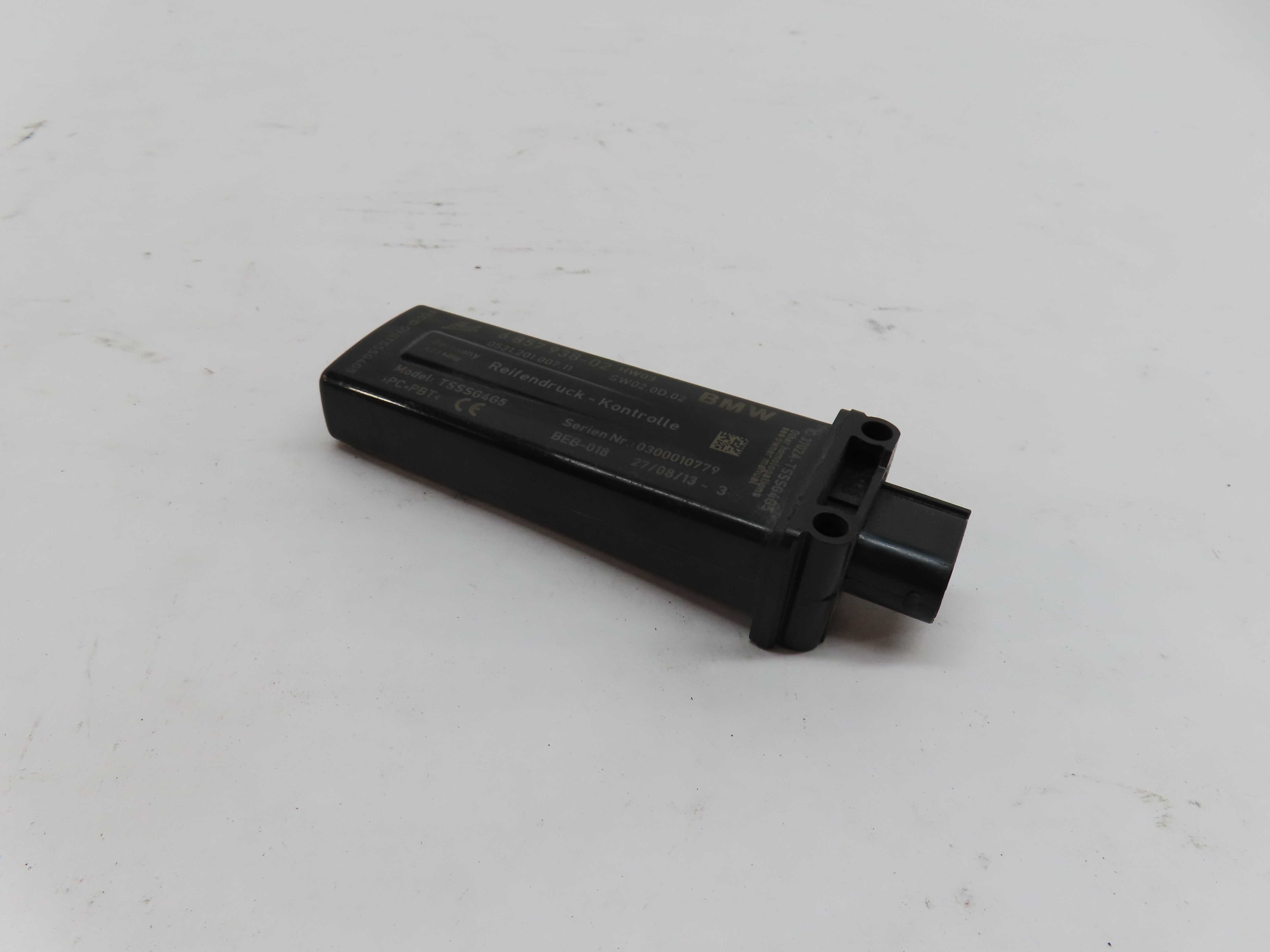 11-18 BMW 5 7 M5 M6 X3 X4 (F01 F06 F10 F12 F25 F26) TPMS SENSOR ANTENNA MODULE — exact item pictured