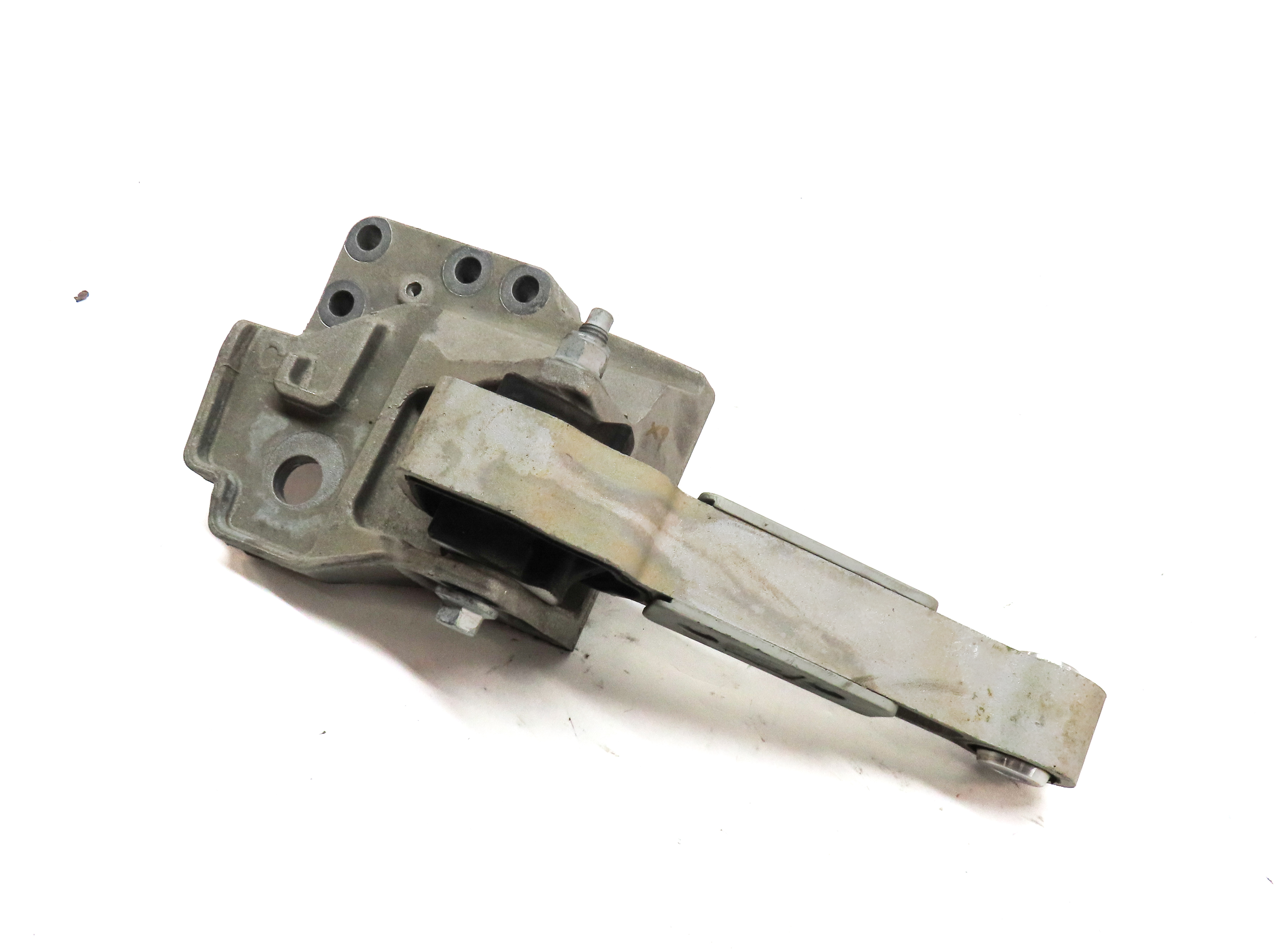 2014 RANGE ROVER EVOQUE (L538) 2.0L ENGINE LOWER RIGHT MOTOR MOUNT BRACKET — exact item pictured