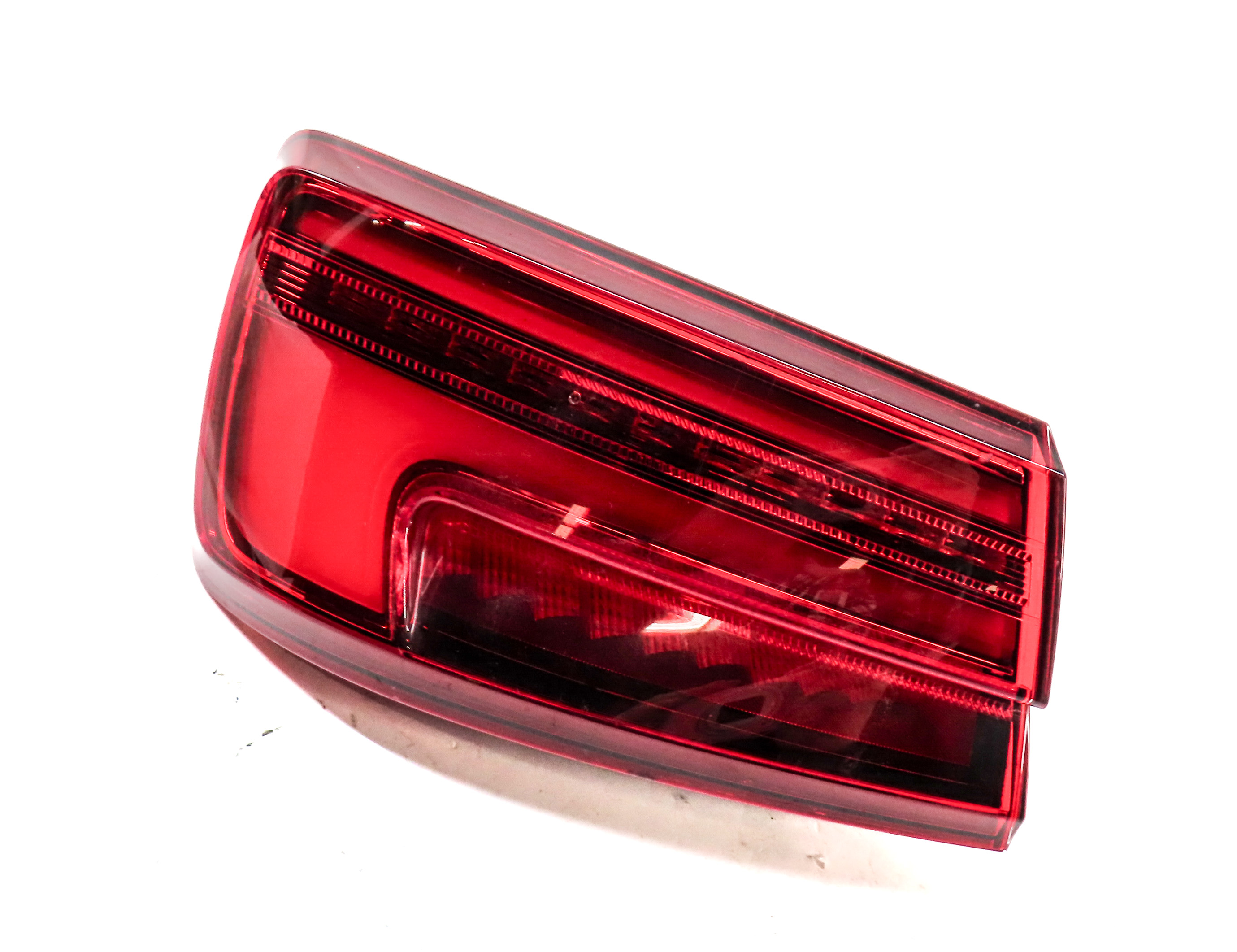 17-19 AUDI A3 (8V) REAR LEFT OUTER QUARTER PANEL LED TAILLIGHT TAIL LIGHT LAMP — exact item pictured