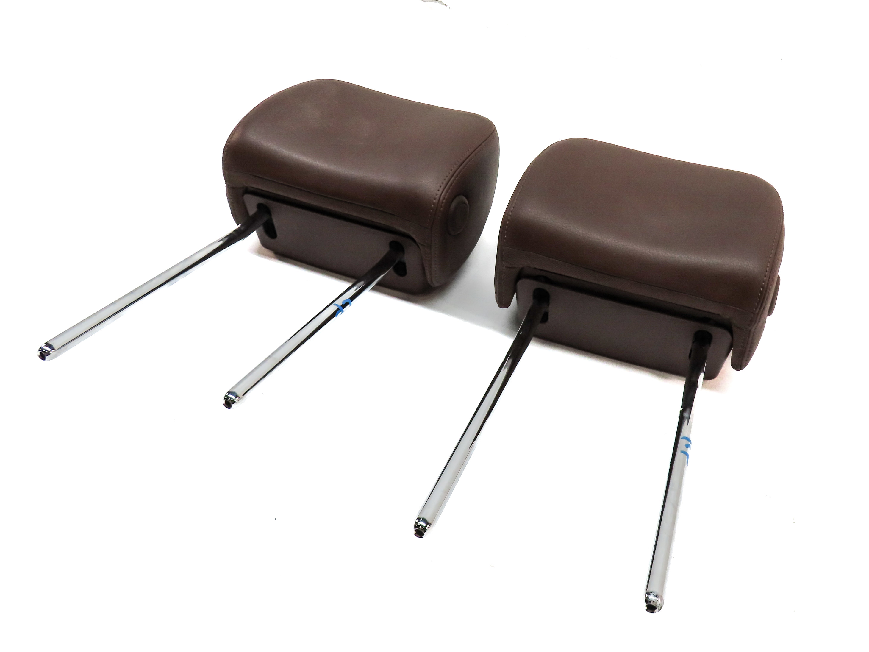 15-20 AUDI A3 (8V) FRONT LEFT DRIVER & RIGHT PASSENGER SEAT HEADREST (Brown) — exact item pictured