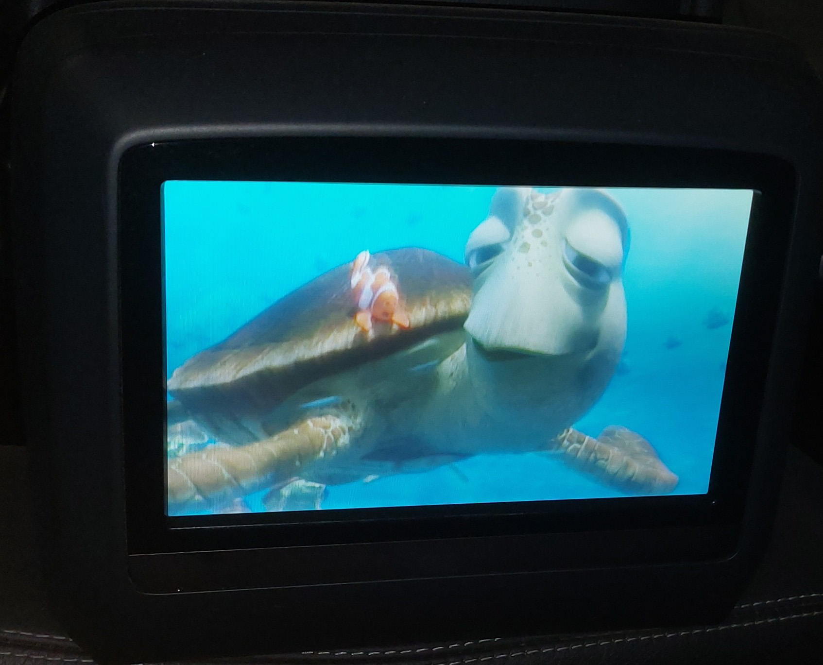 11-19 MERCEDES E GL ML S CLASS REAR LEFT OR RIGHT HEADREST MEDIA VIDEO SCREEN — exact item pictured