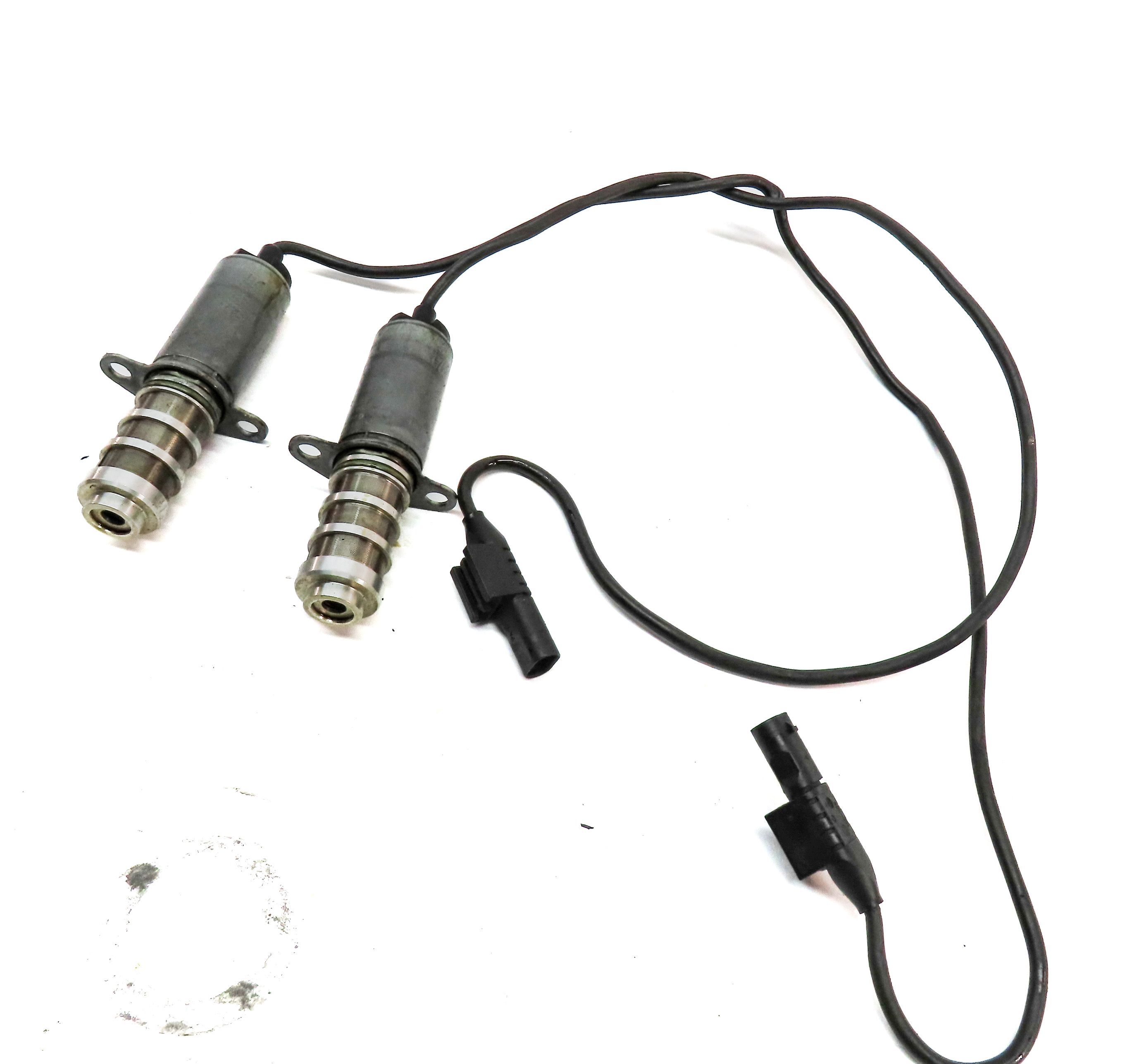 2007 MERCEDES CLS63 AMG (W219) 6.2L (M156) ENGINE VVT TIMING SOLENOID SET/2 — exact item pictured