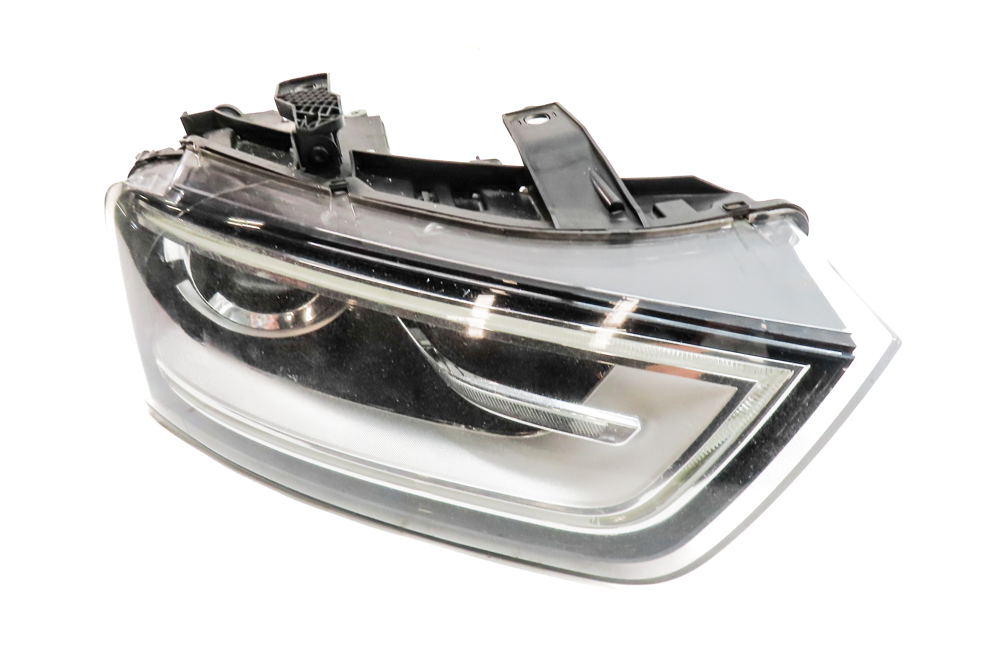 2015 AUDI Q3 (8U) FRONT RIGHT PASSENGER XENON HID HEADLIGHT LIGHT LAMP (NON AFS) — exact item pictured