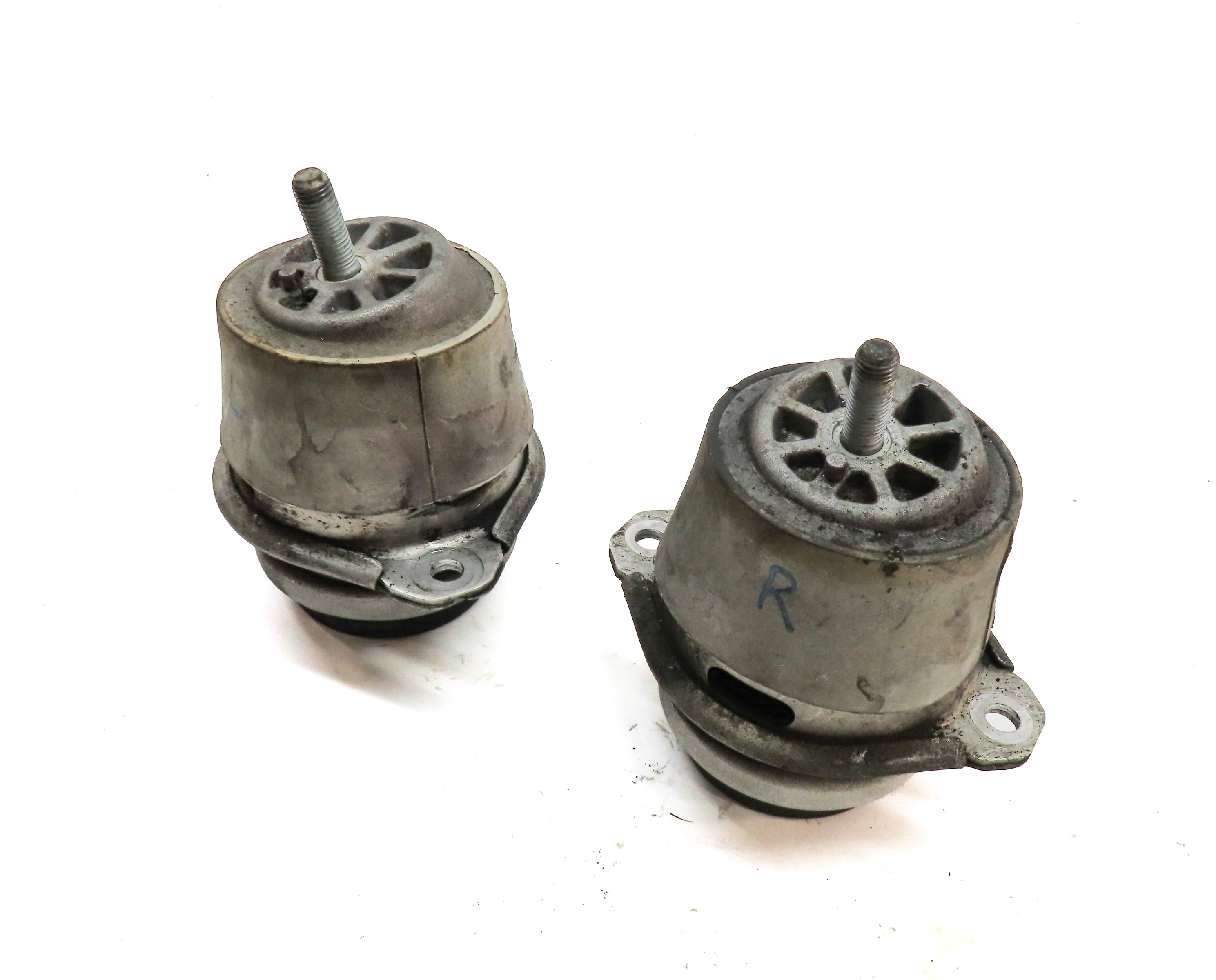 2011 PORSCHE CAYENNE (958) 3.6L VR6 NON-TURBO ENGINE MOTOR SUPPORT MOUNT SET/2 — exact item pictured