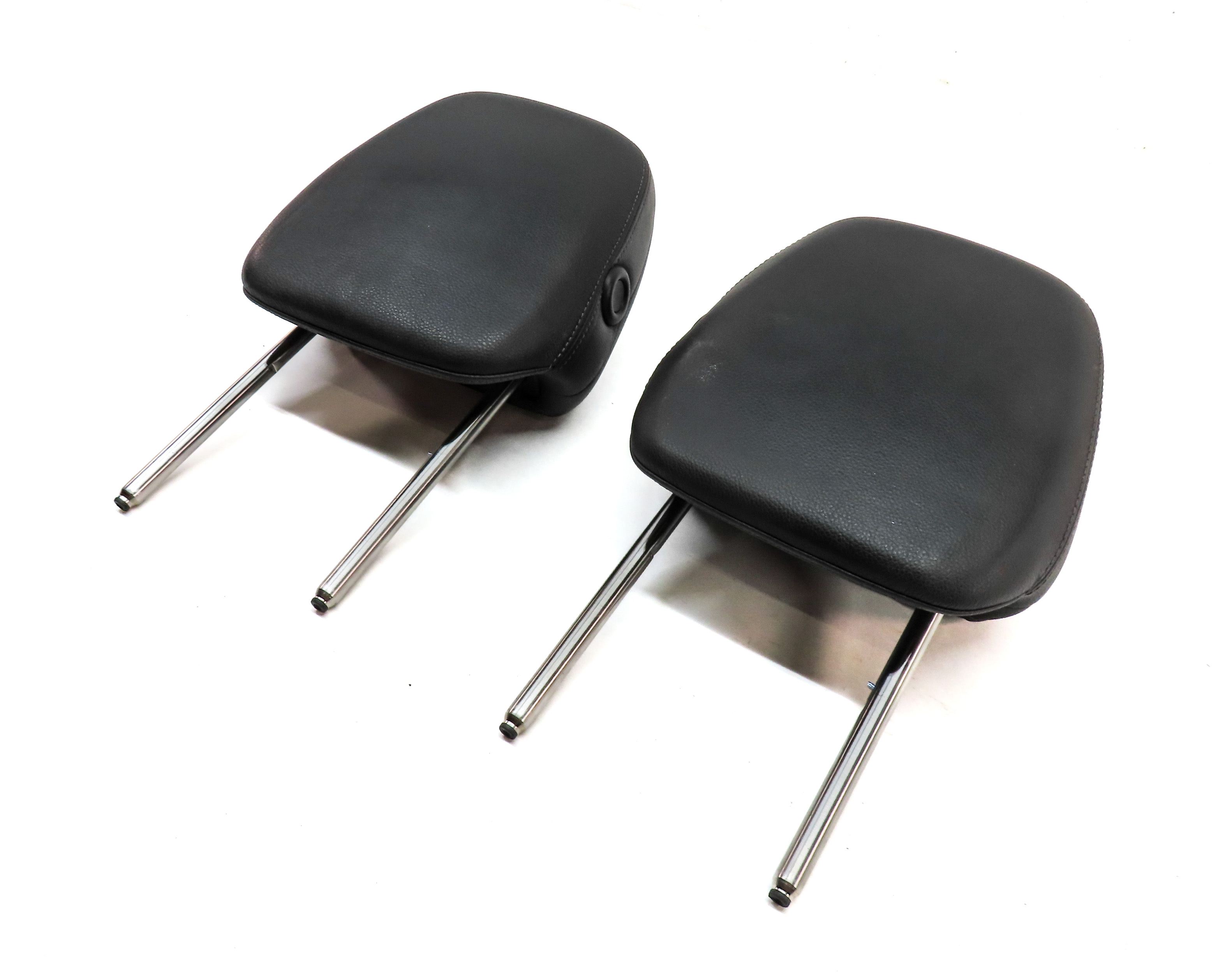 11-18 PORSCHE CAYENNE (958 970 G1) FRONT LEFT & RIGHT SEAT HEADREST SET2 (BLACK) — exact item pictured