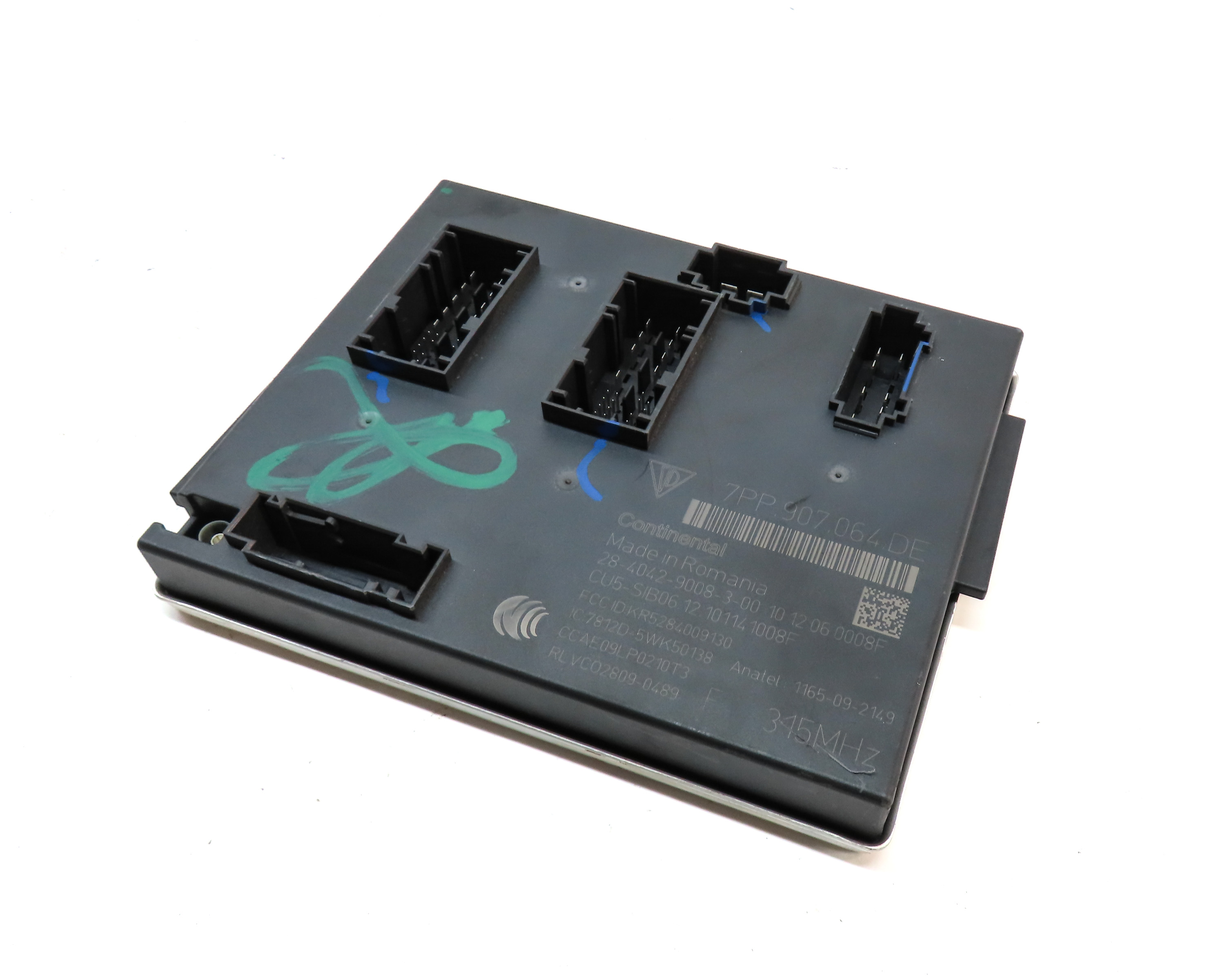 2011 PORSCHE CAYENNE (958) FRONT SECTION BODY CONTROL MODULE COMPUTER BCM — exact item pictured