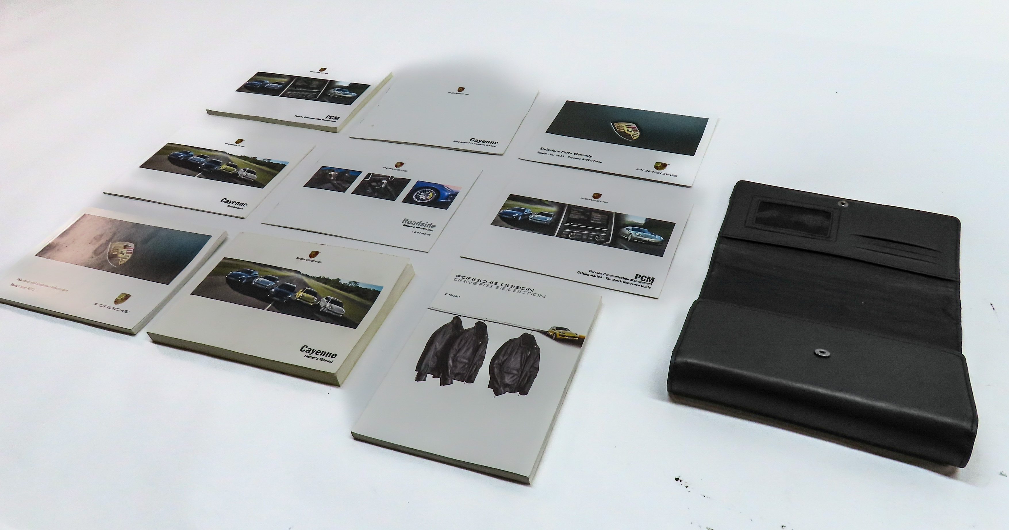 2011 PORSCHE CAYENNE (958) 3.6L VR6 NON-TURBO ENGINE OWNER'S MANUAL BOOKLET SET — exact item pictured