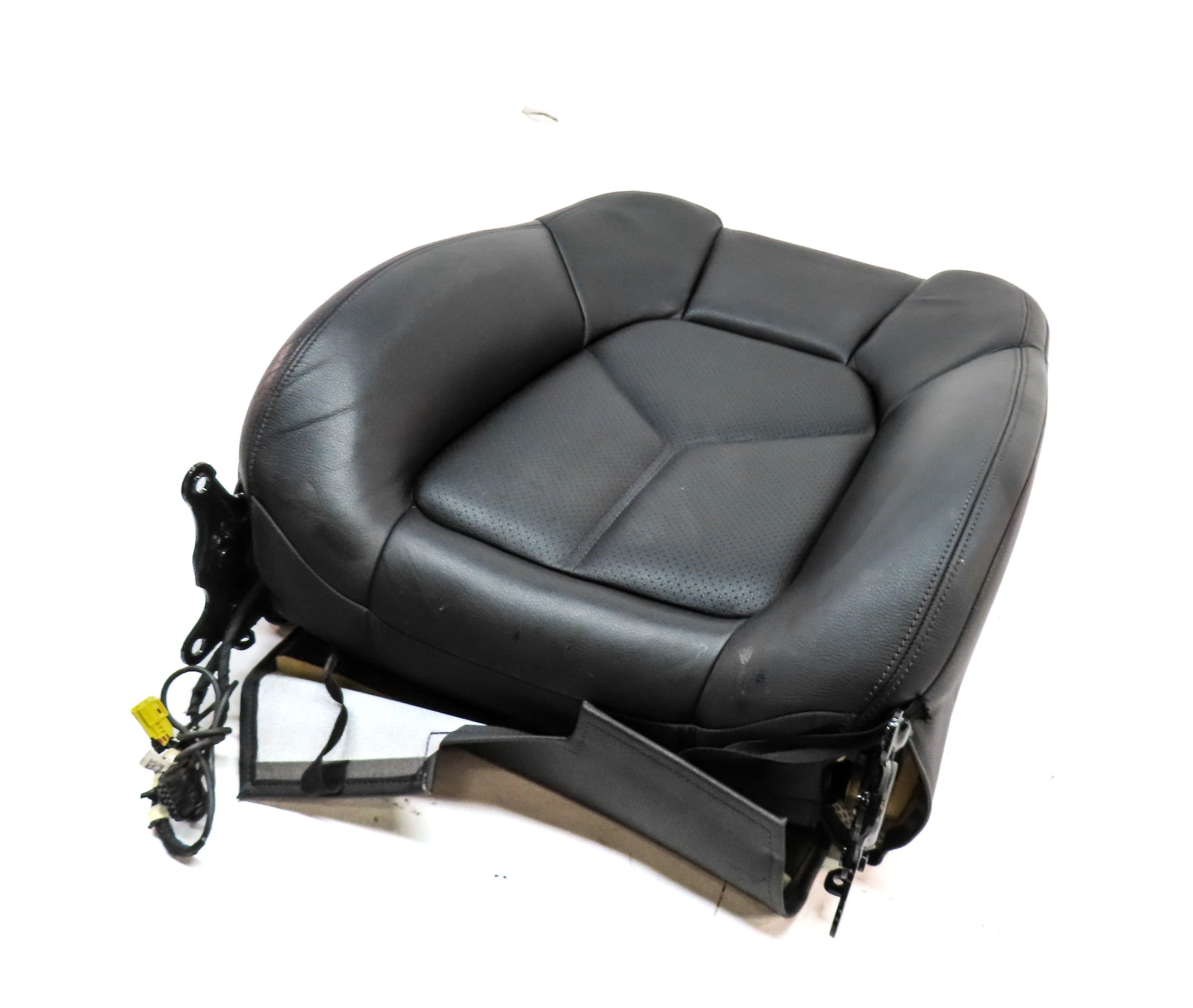 2011 PORSCHE CAYENNE (958) FRONT RIGHT PASSENGER UPPER SEAT BACK CUSHION (BLACK) — exact item pictured