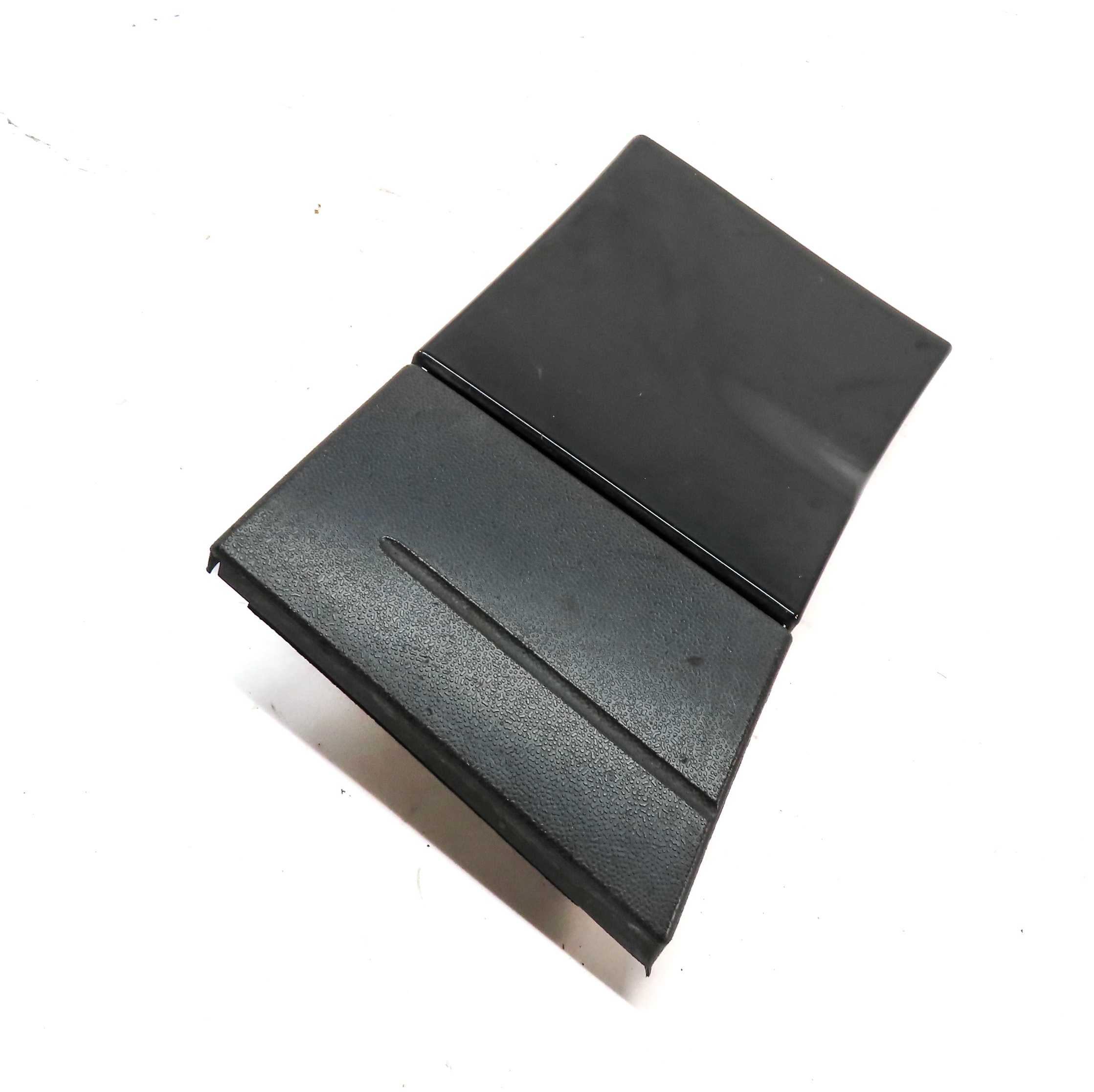 2011 PORSCHE CAYENNE (958) FRONT LEFT DRIVER LOWER FENDER TRIM MOULDING — exact item pictured