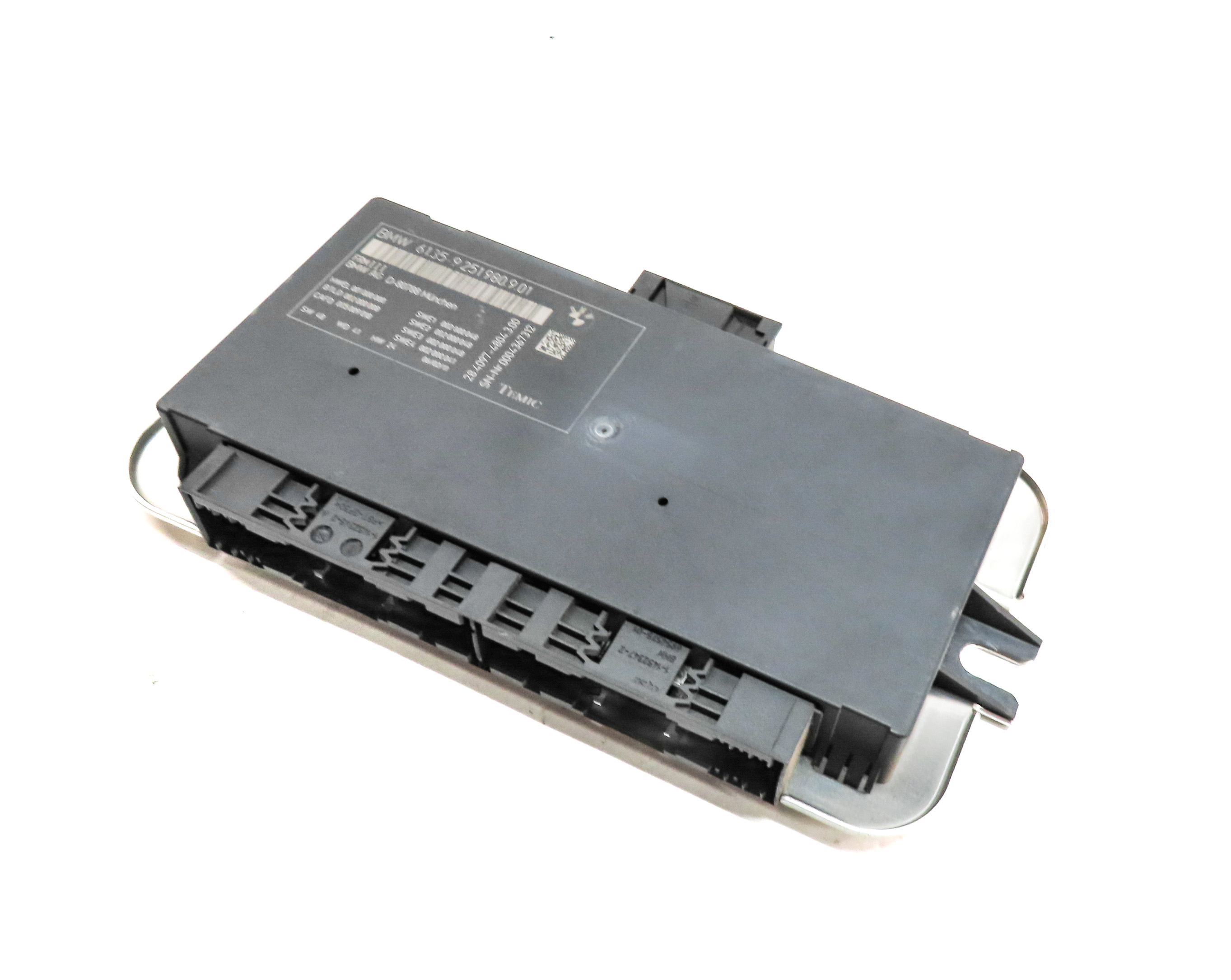 10-17 BMW 5 6 7 M5 X3 X4 (F06 F10 F12 F25 F26) FRM III BODY LIGHT CONTROL MODULE — exact item pictured