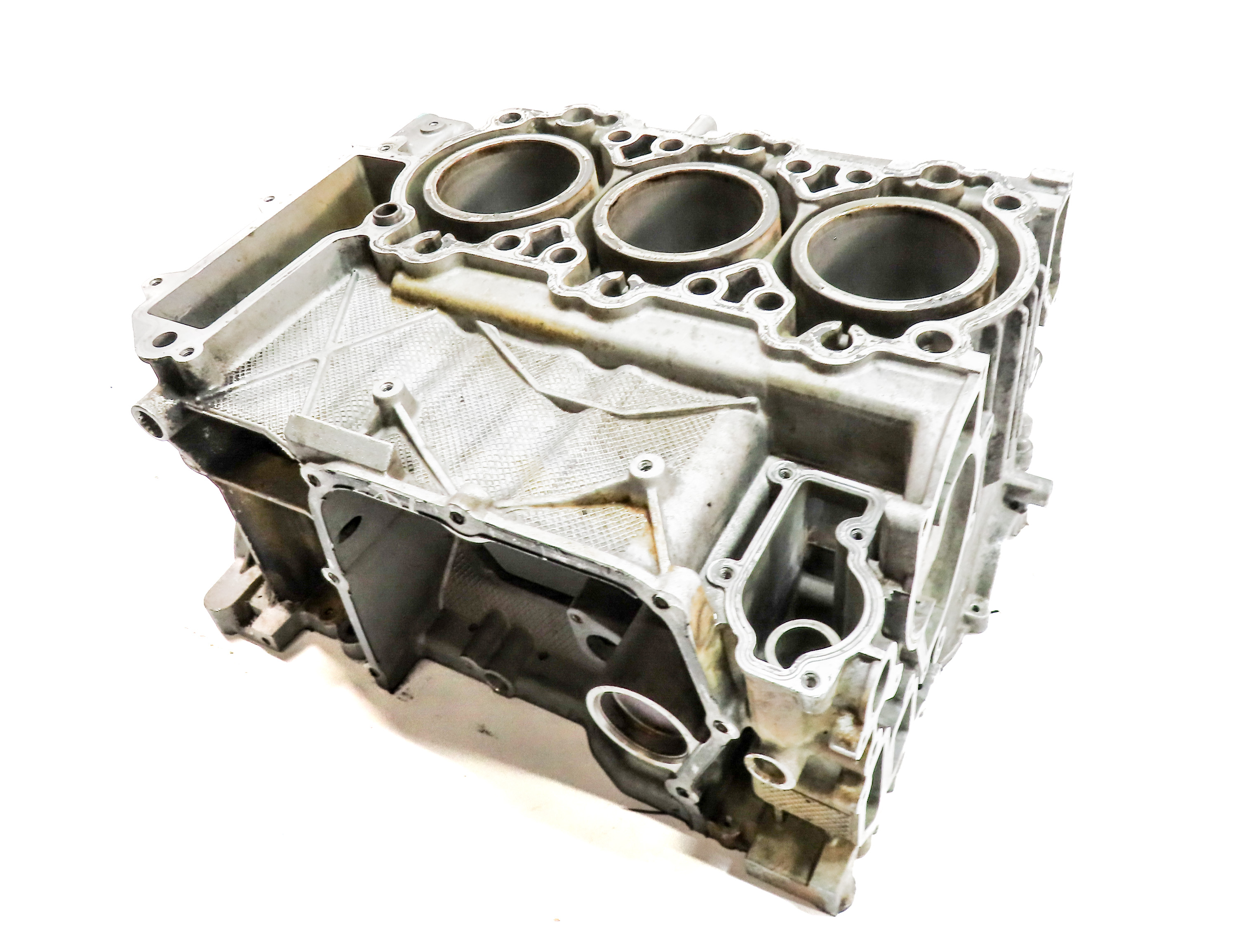 2000-2002 PORSCHE BOXSTER (986) 2.7L M96.22 RIGHT ENGINE BARE CYLINDER BLOCK — exact item pictured