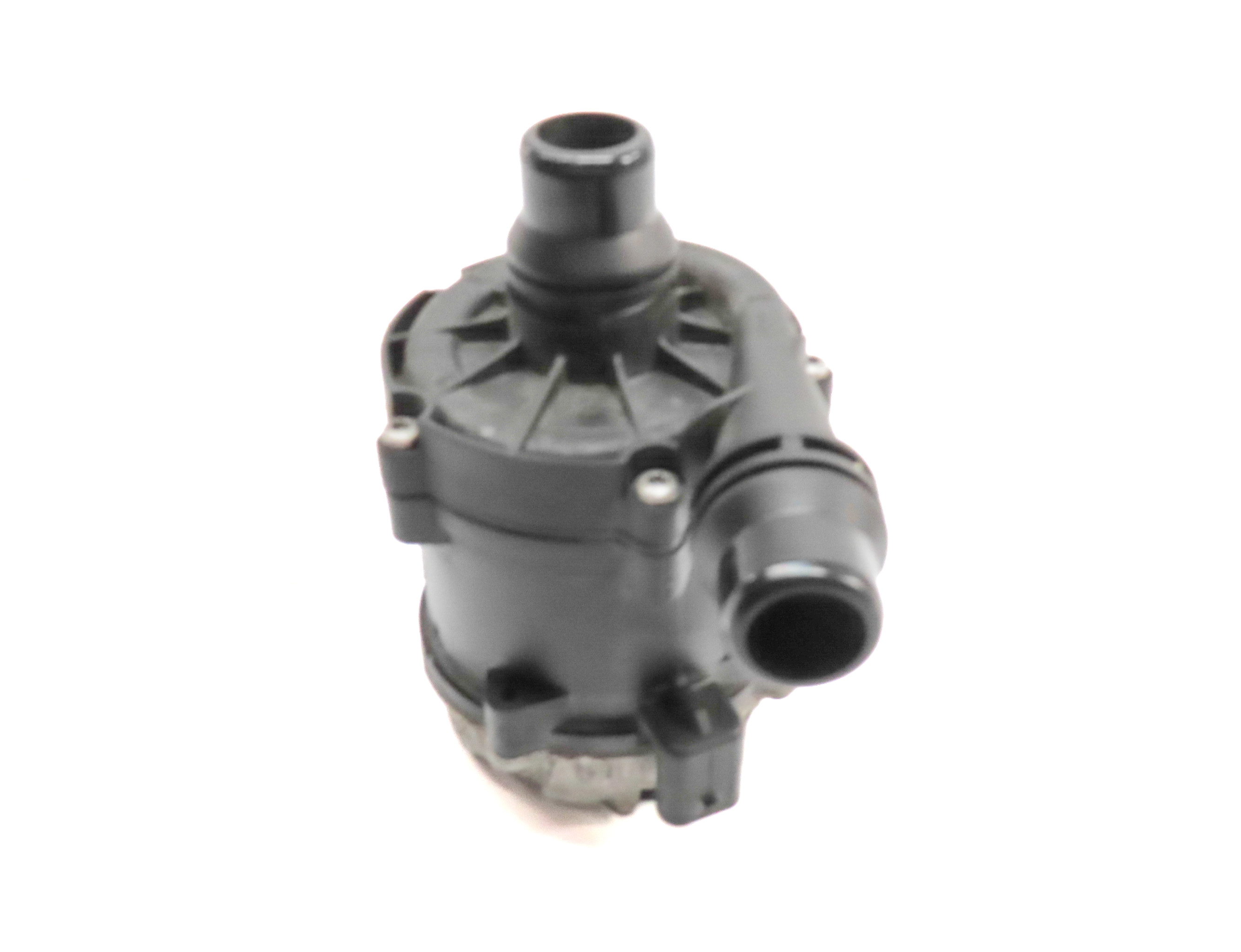 2018-2019 BMW X3 X4 (G01 G02) AUX AUXILIARY WATER PUMP INTERCOOLER FLUID PUMP — exact item pictured