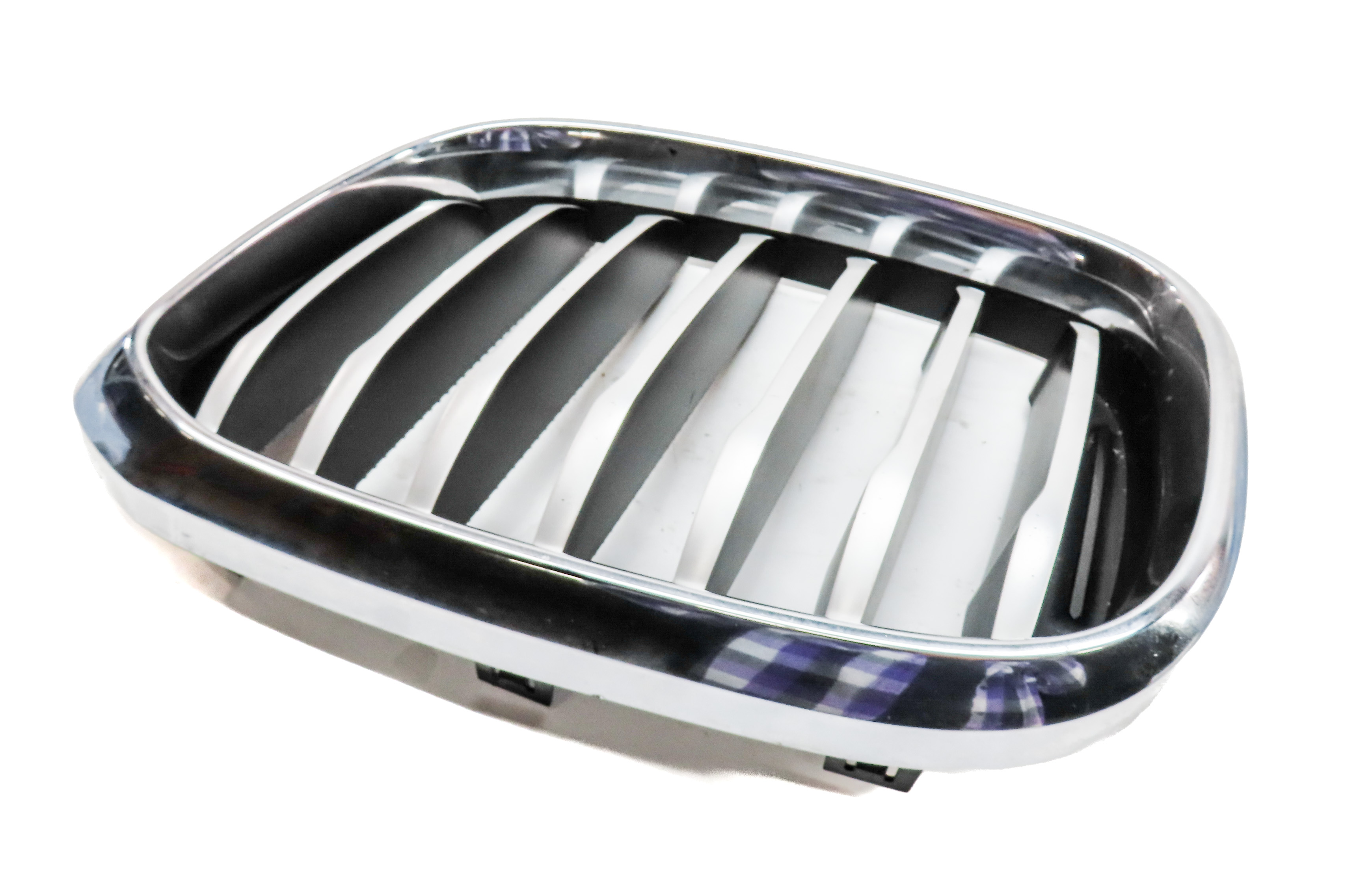 18-19 BMW X3 (G01) FRONT LEFT UPPER BUMPER HOOD GRILLE VENT TRIM CHROME & SILVER — exact item pictured