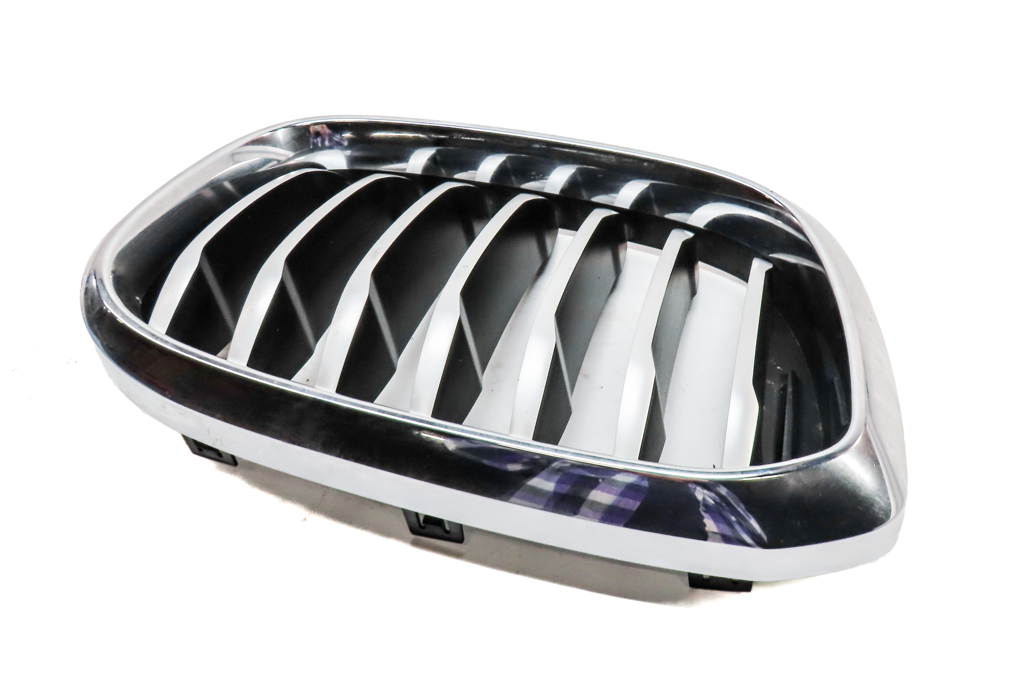 18-19 BMW X3 (G01) FRONT RIGHT UPPER BUMPER HOOD GRILLE VENT TRIM CHROME SILVER — exact item pictured
