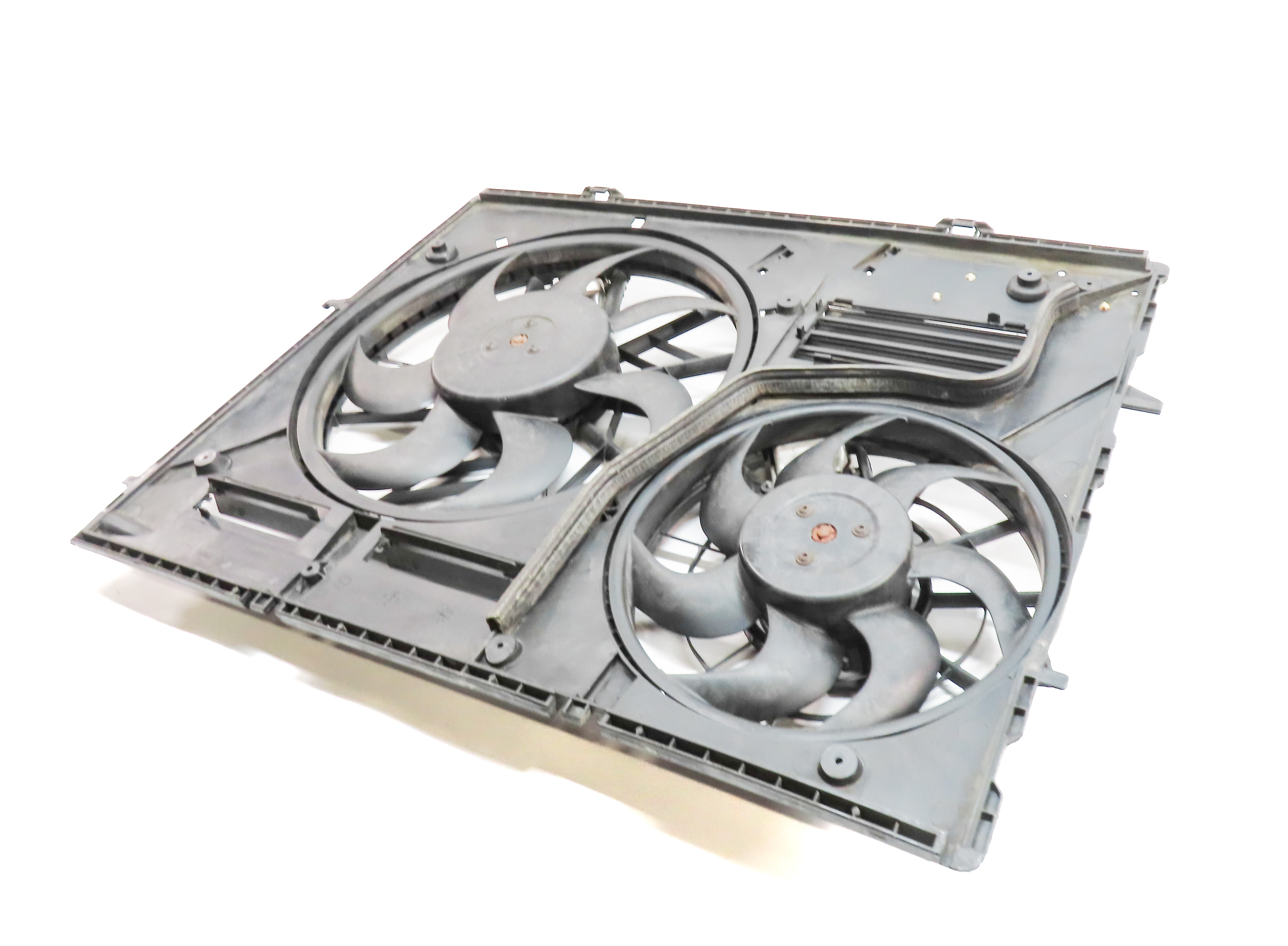 11-15 AUDI Q7 (4L) 3.0L ENGINE RADIATOR COOLING FAN (FOR MODELS w/ HITCH OPTION) — exact item pictured