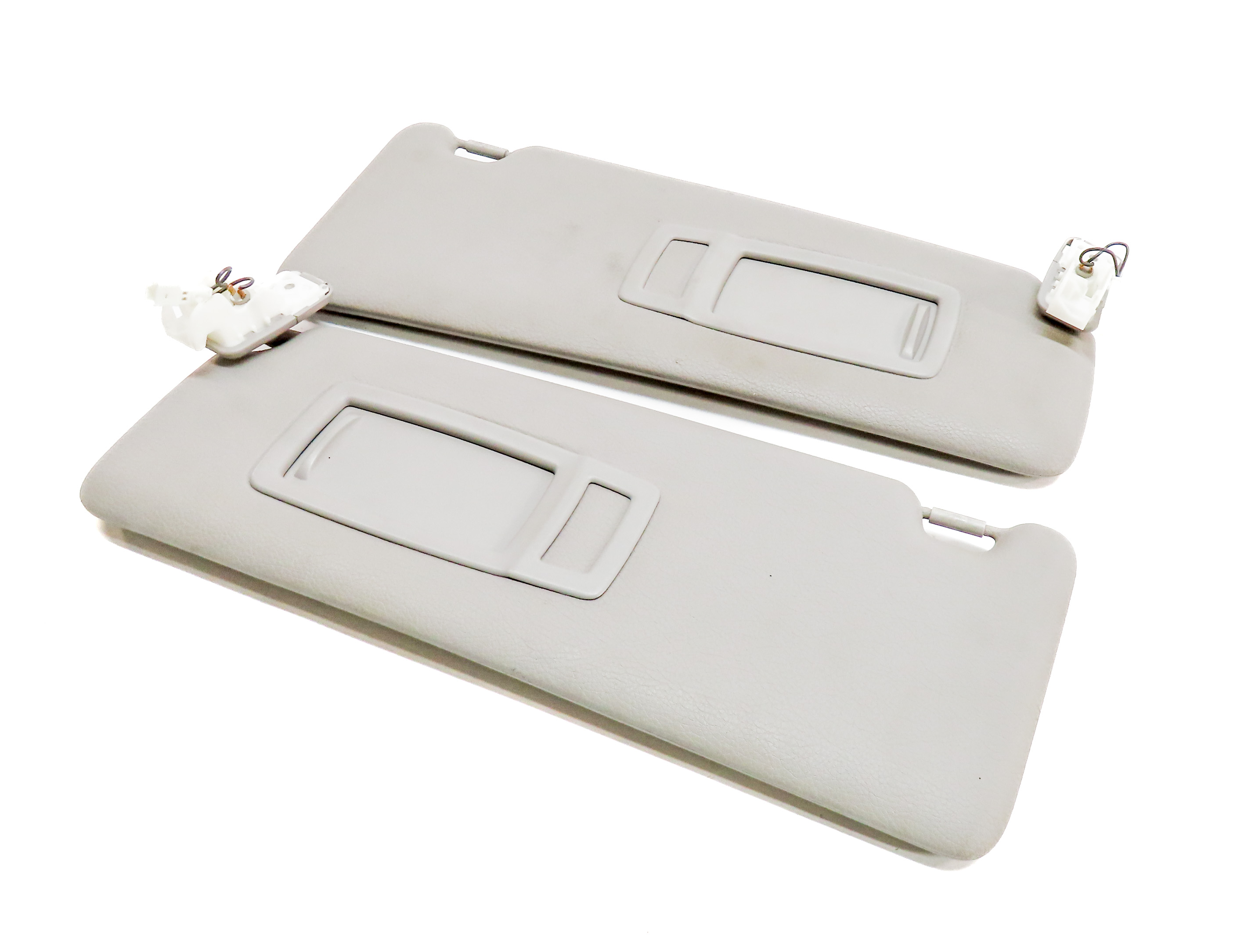 12-19 BMW 3 4 SERIES (F30 F31 F32 F33) FRONT LEFT & RIGHT SUNVISOR SET (Gray) — exact item pictured