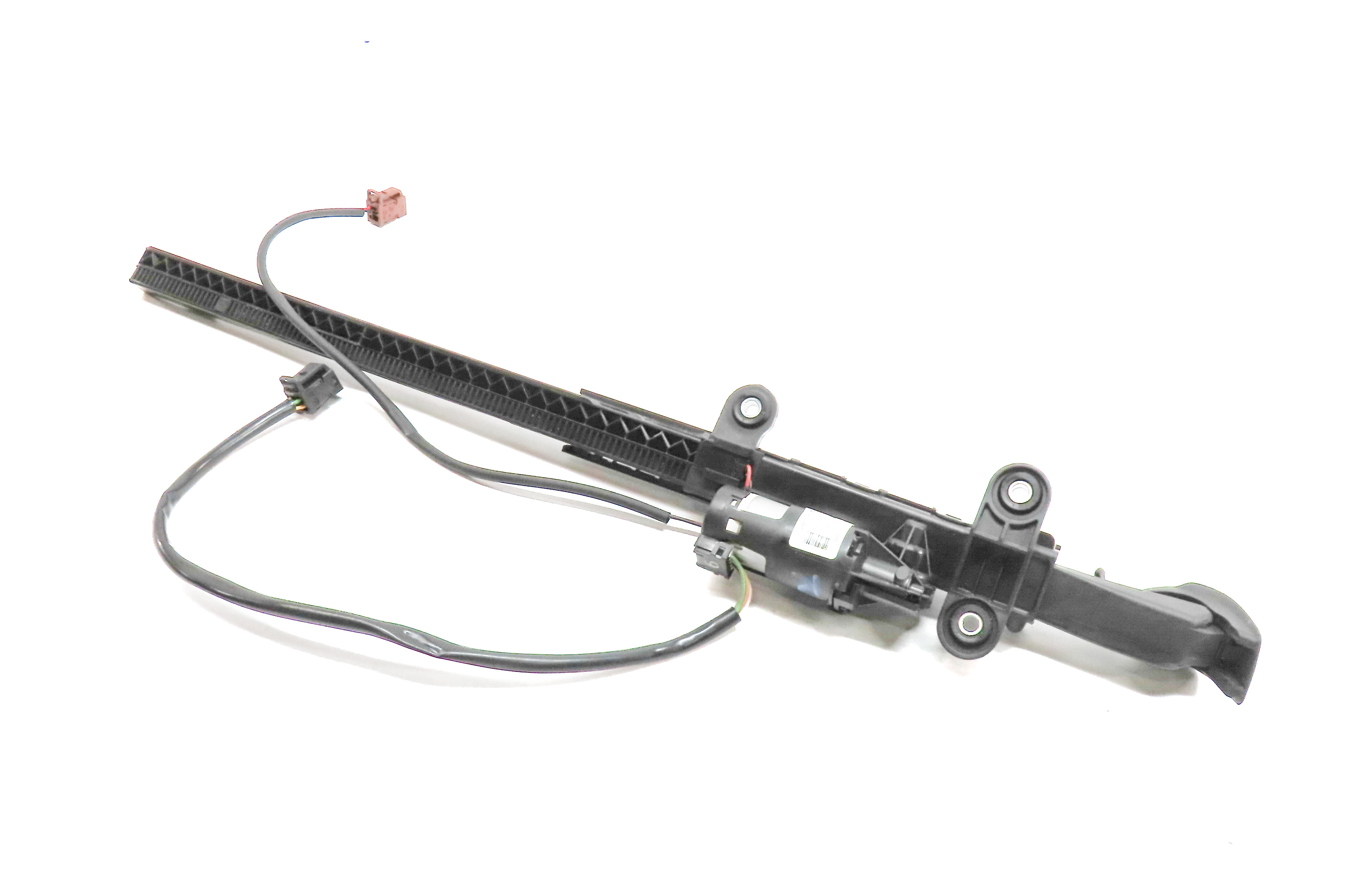 2015 BMW 428I (F32) FRONT RIGHT PASSENGER SEATBELT HANDOVER ARM w/ MOTOR — exact item pictured
