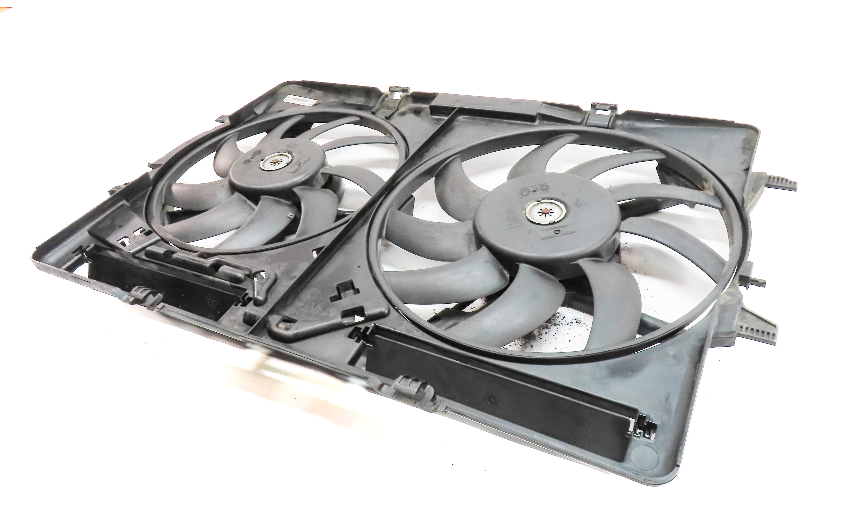 09-17 AUDI A4 A5 Q5 S4 (B8 8T 8R) 2.0L 3.0L 3.2L RADIATOR COOLING FAN w/ SHROUD — exact item pictured