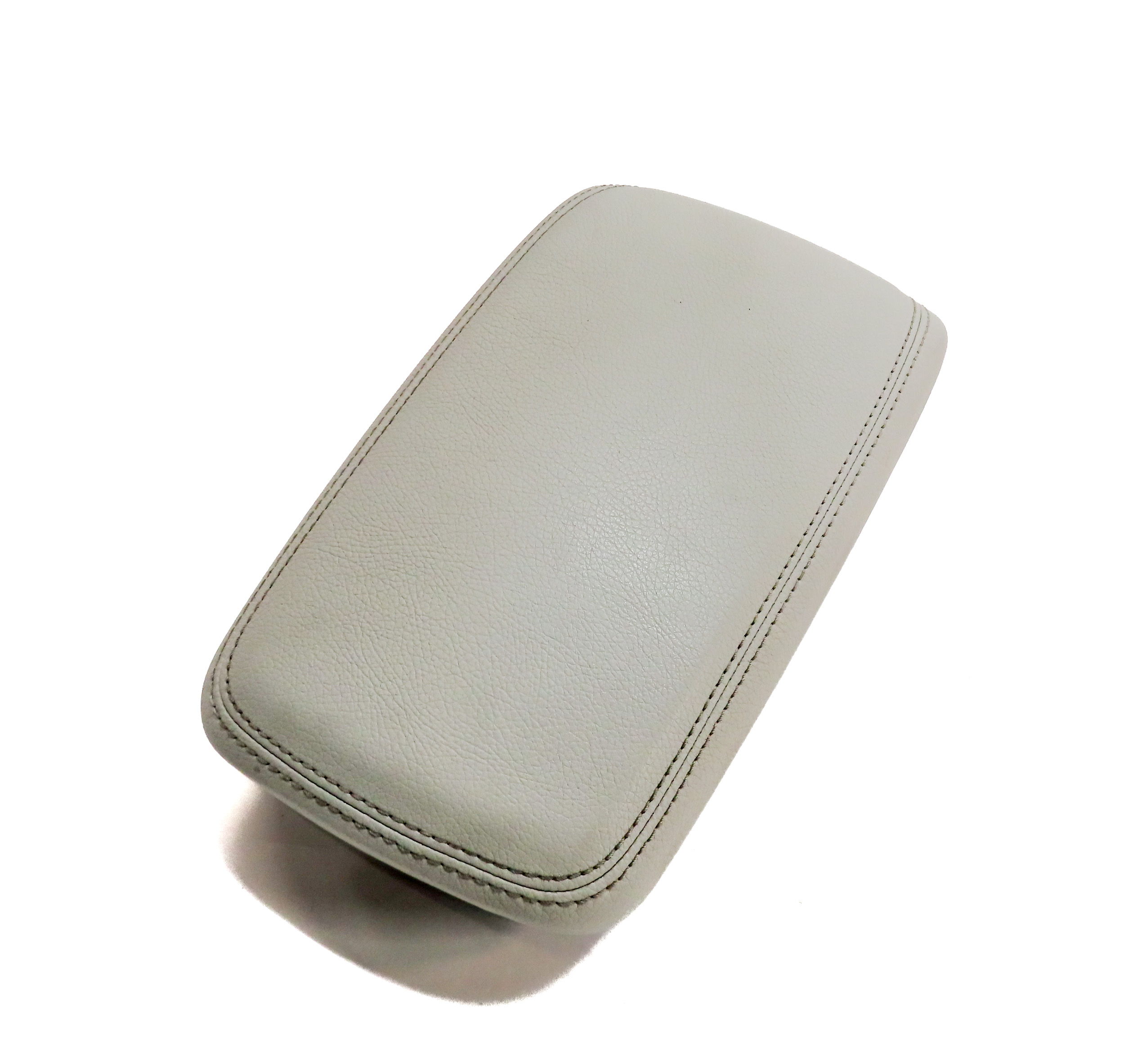 14-15 MERCEDES CLA250 C117 FRONT CENTER CONSOLE ARMREST LID COVER (Gray) — exact item pictured