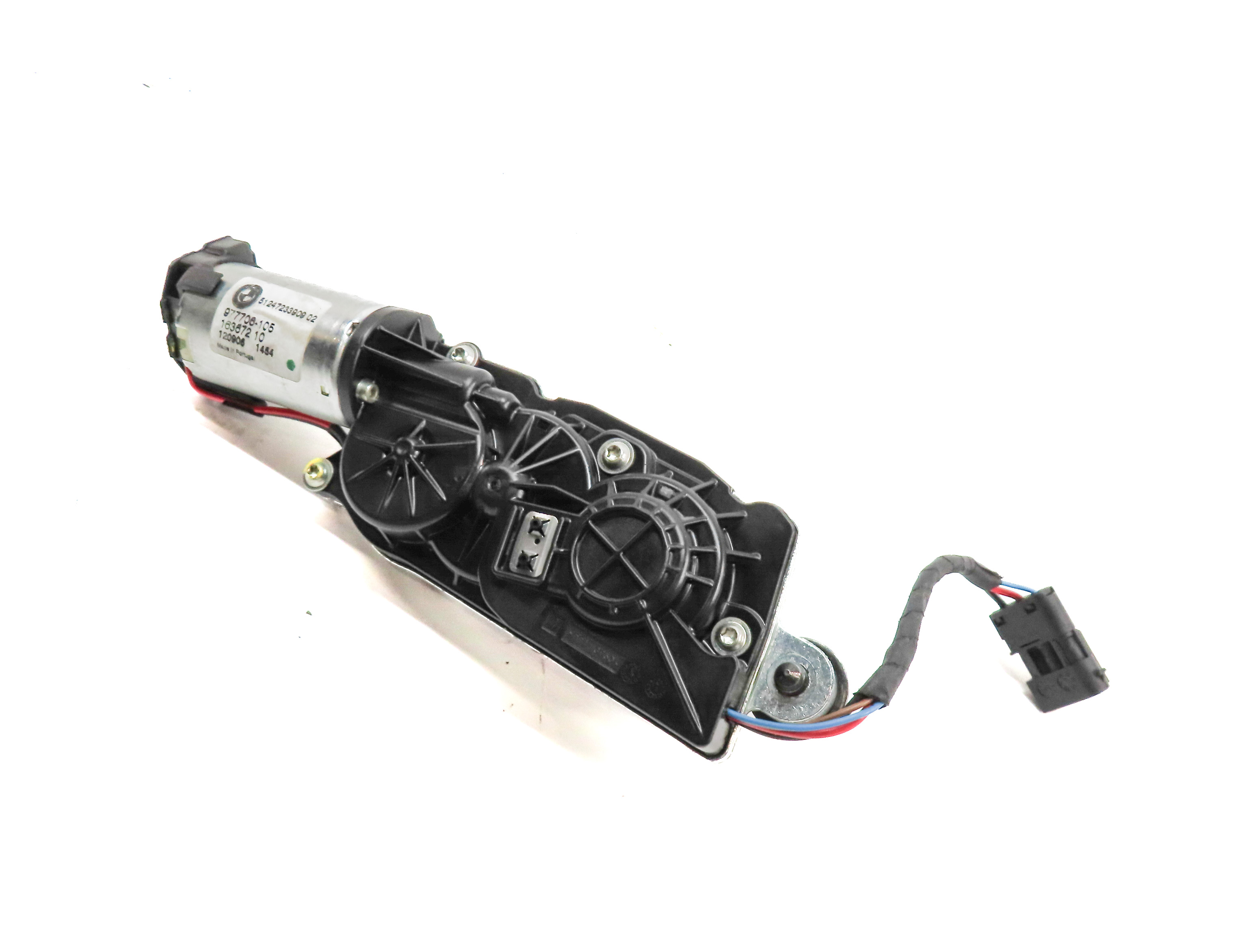 2012 BMW X5 (E70) REAR TRUNK LIFTGATE HATCH LID LOWER STRIKER PLATE ACTUATOR — exact item pictured