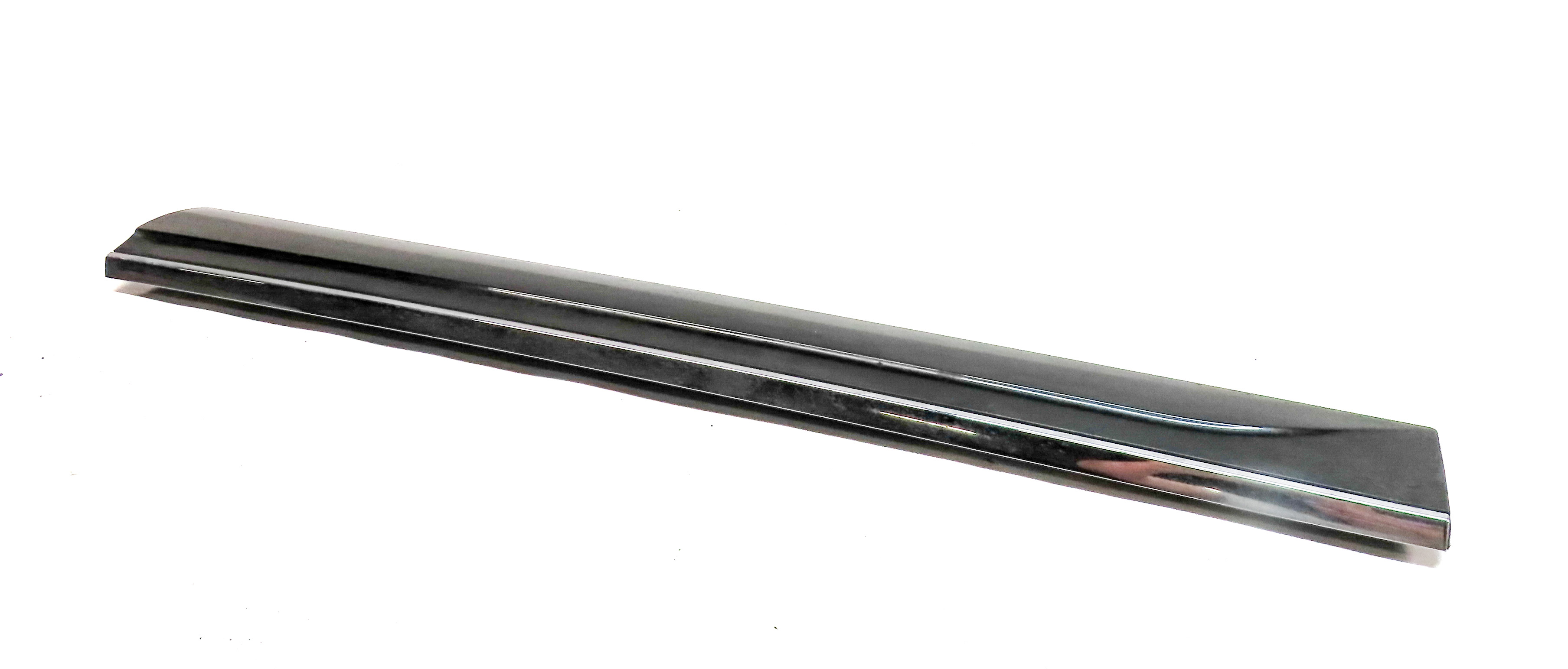 13-17 AUDI Q5 B8 8R FRONT LEFT DRIVER LOWER DOOR MOULDING TRIM PANEL (Black) — exact item pictured