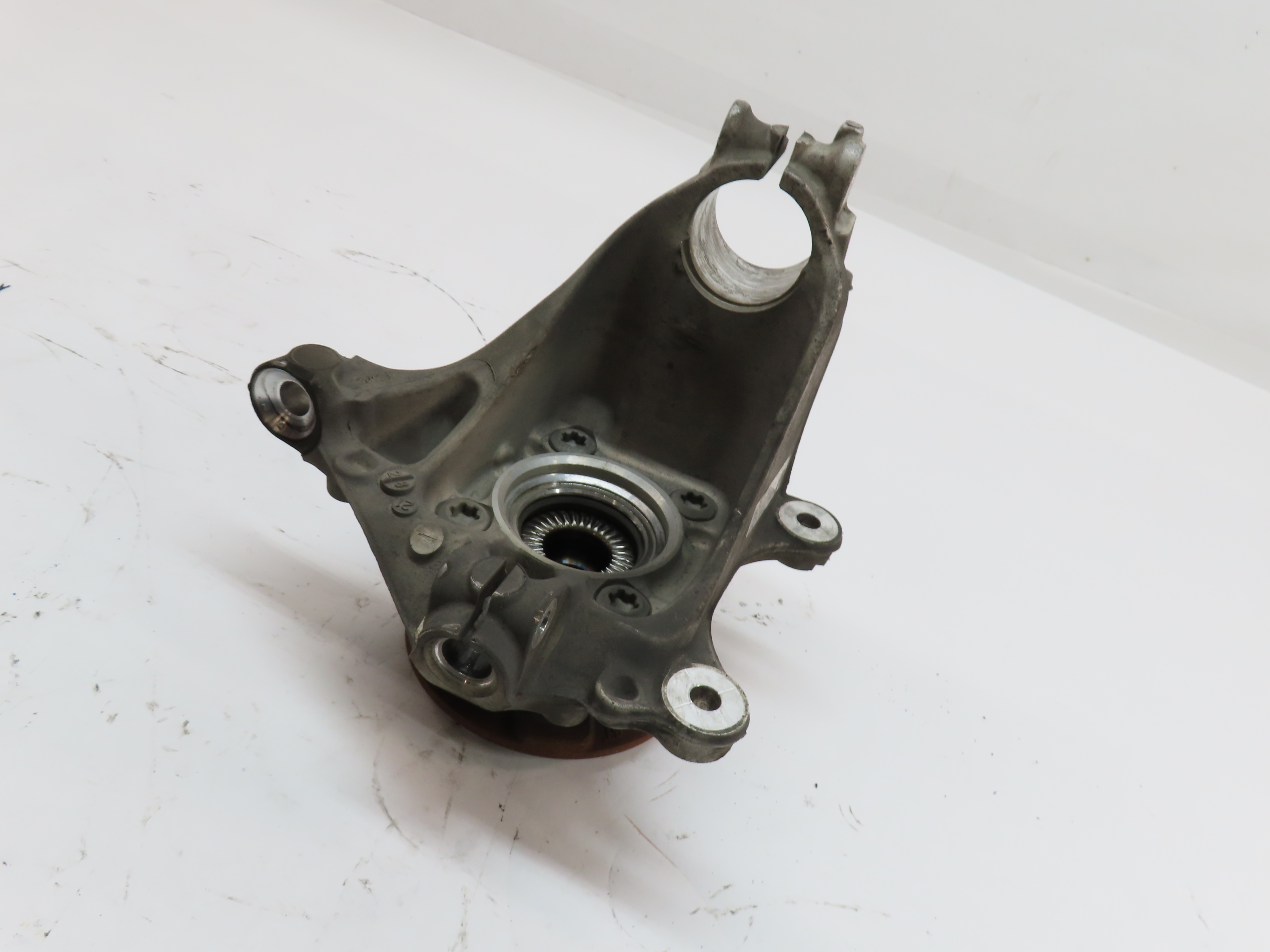 16-21 MINI CLUBMAN COUNTRYMAN BMW 228i 235i X1 X2 FRONT LEFT SPINDLE KNUCKLE — exact item pictured