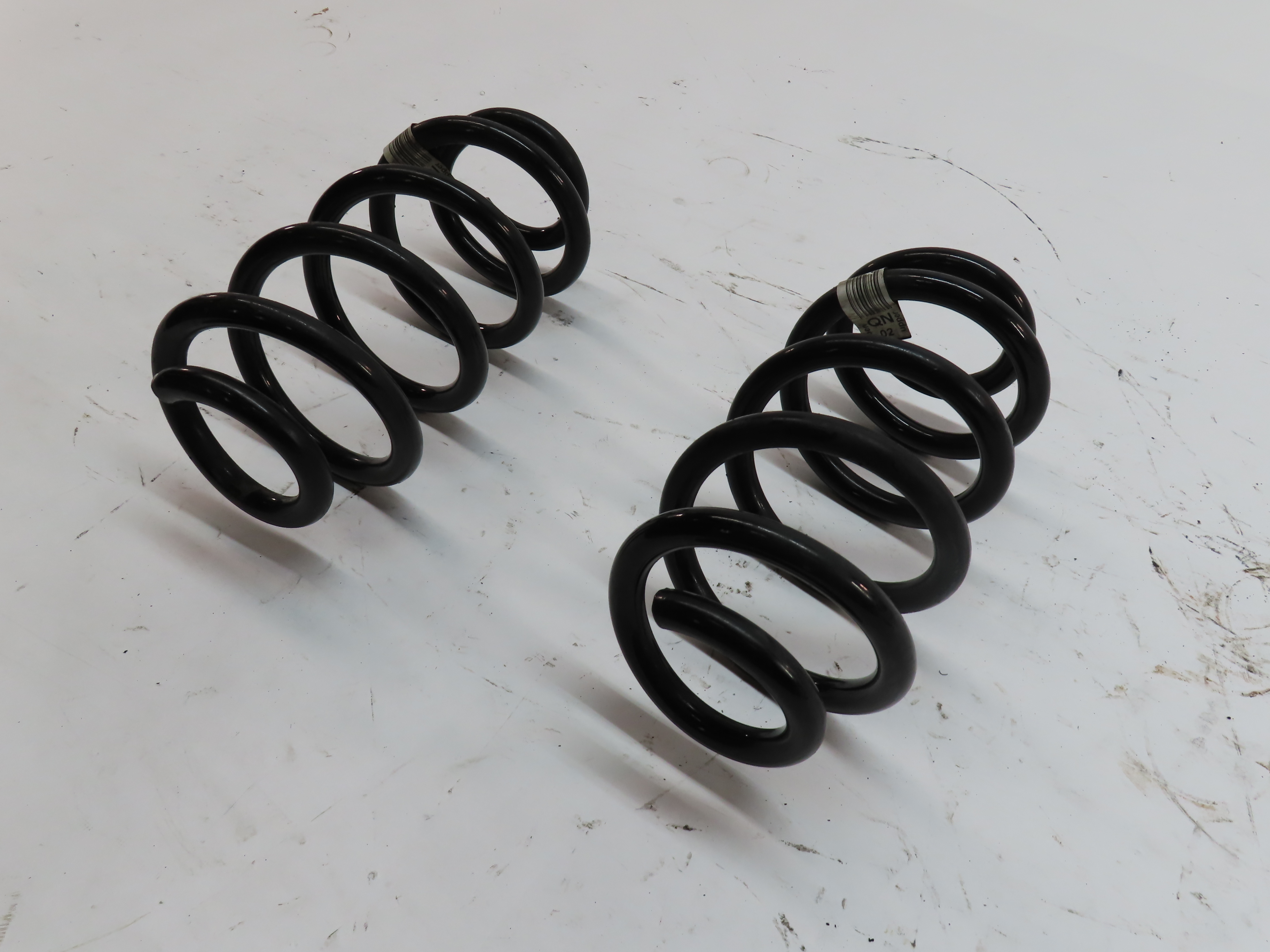 2018-2022 BMW X2 (F39) REAR LEFT & RIGHT SPORT SUSPENSION SHOCK COIL SPRING SET2 — exact item pictured