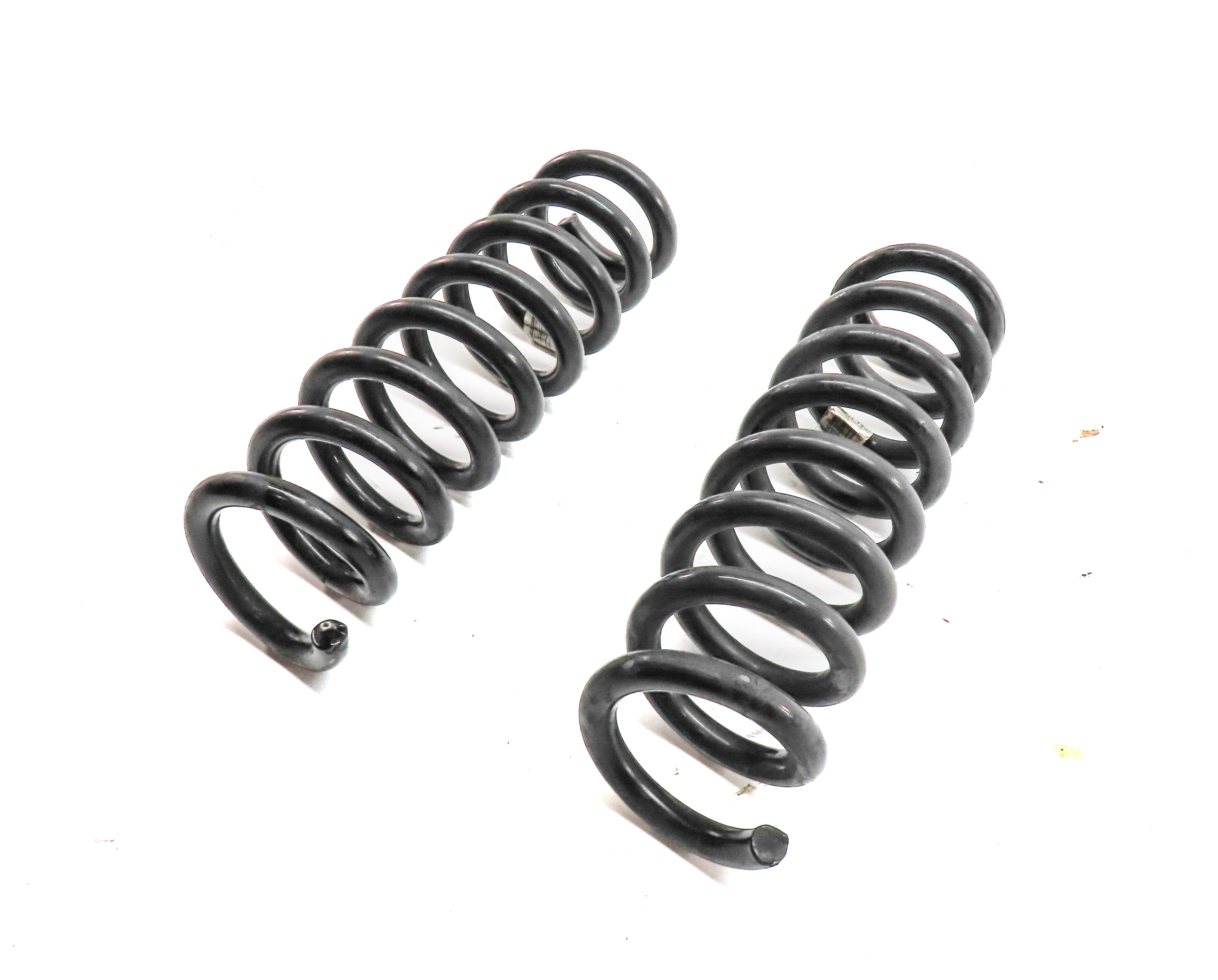 12-18 BMW 328i 335i 340i 440i (F30 F32) RWD REAR SUSPENSION COIL SPRING SET/2 — exact item pictured