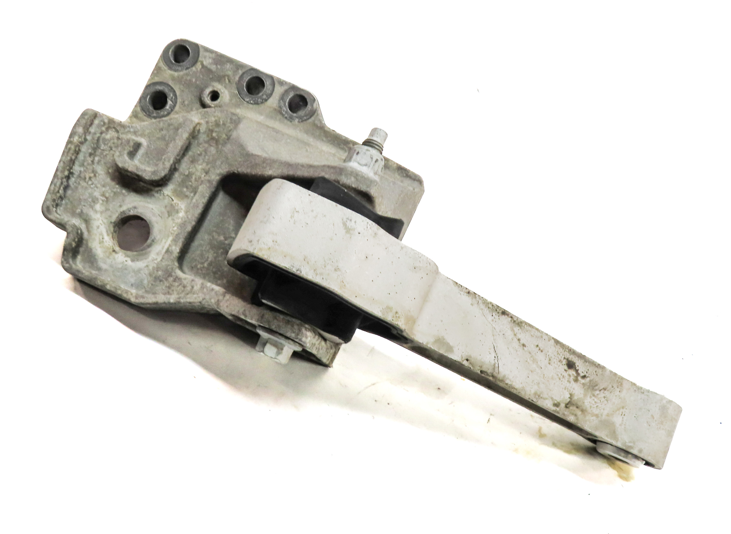 2017 LAND ROVER DISCOVERY SPORT (L550) 2.0L UPPER ENGINE MOTOR MOUNT BRACKET — exact item pictured