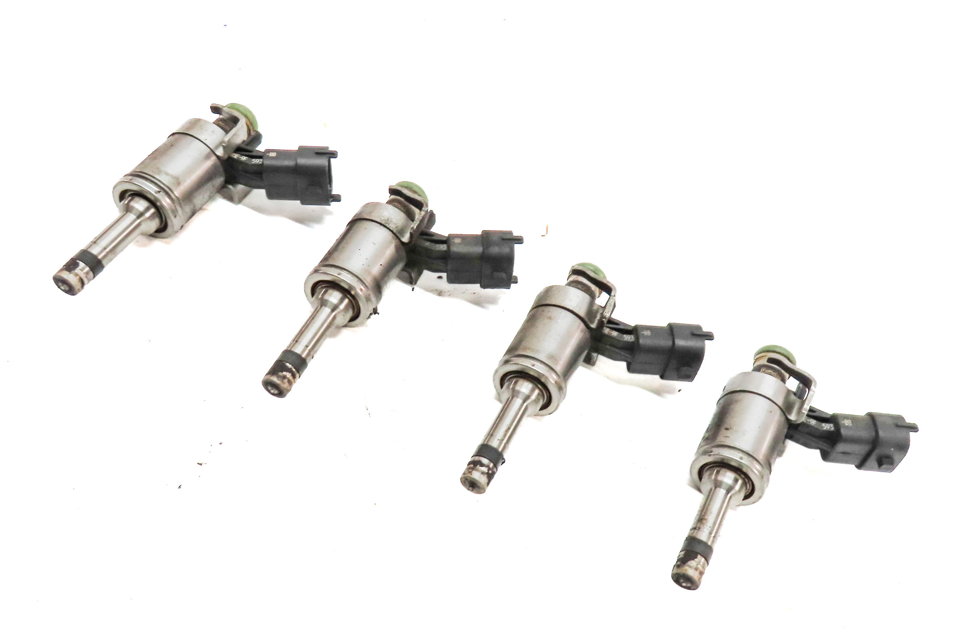 12-17 LR2 DISCOVERY SPORT RANGE ROVER EVOQUE (L538 L550) 2.0L FUEL INJECTOR SET — exact item pictured