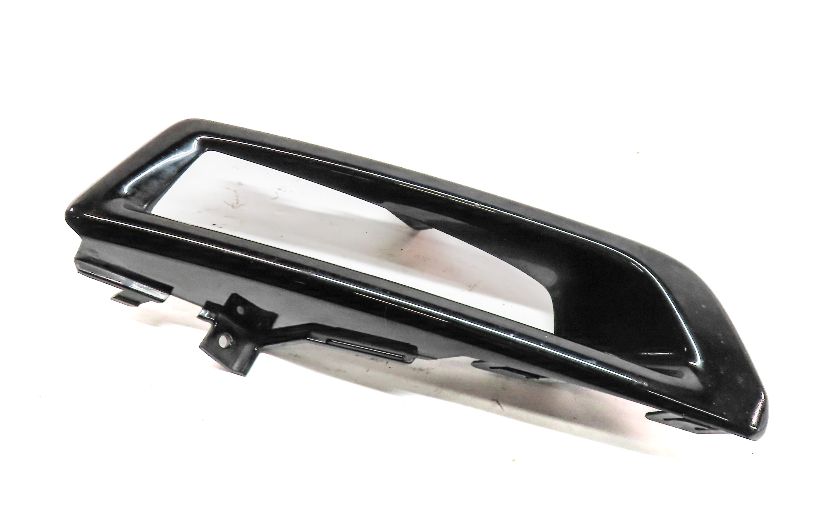 2017 LAND ROVER DISCOVERY SPORT (L550) FRONT LEFT DRIVER FOG LIGHT LAMP TRIM — exact item pictured