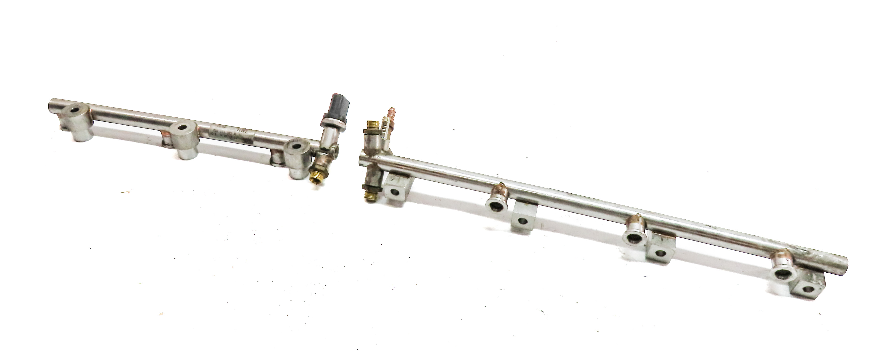 2012 PORSCHE CAYENNE (958) 3.6L VR6 ENGINE FUEL INJECTOR RAIL SET/2 — exact item pictured