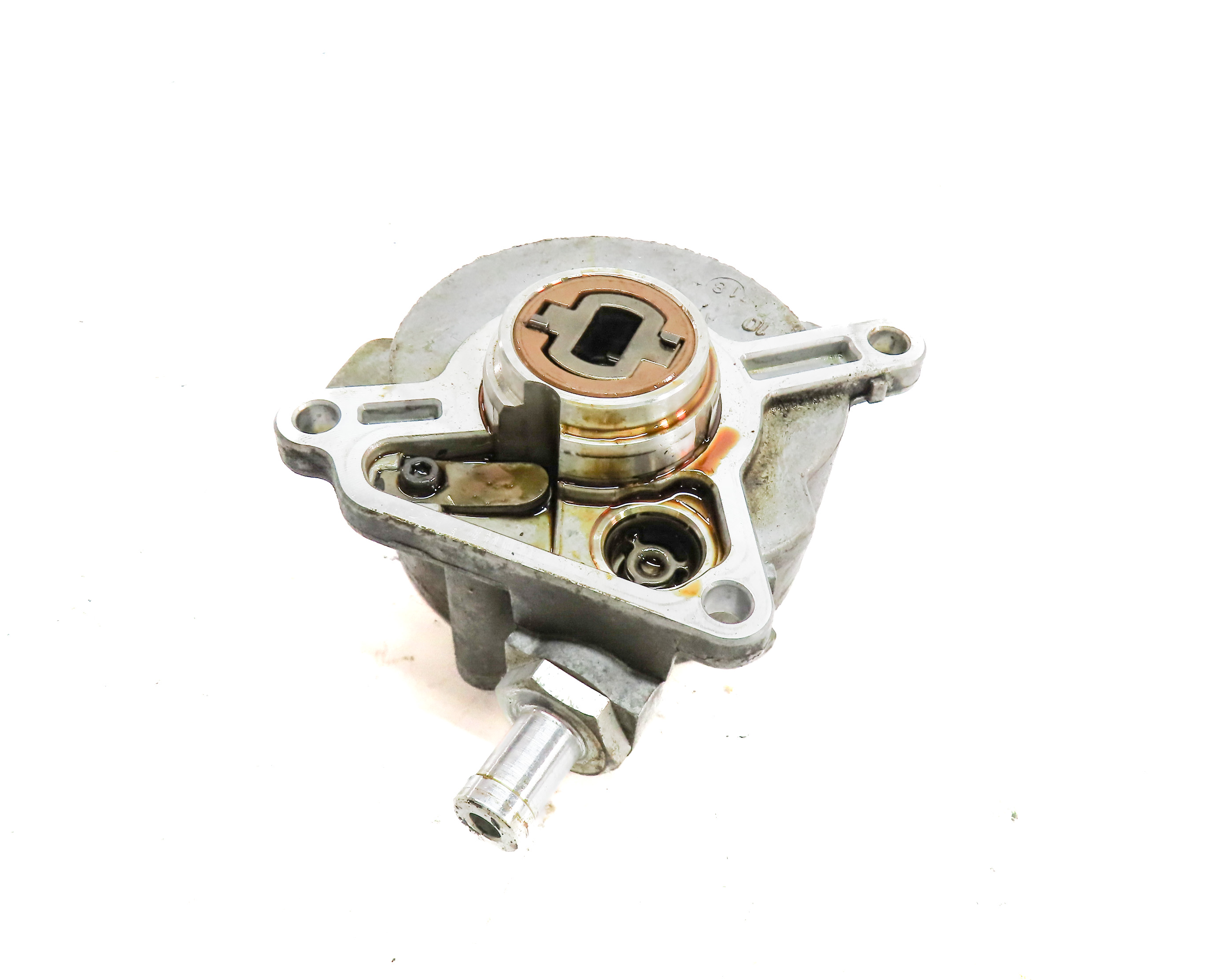 2012 PORSCHE CAYENNE (958) 3.6L VR6 ENGINE BRAKE VACUUM PUMP MODULE — exact item pictured