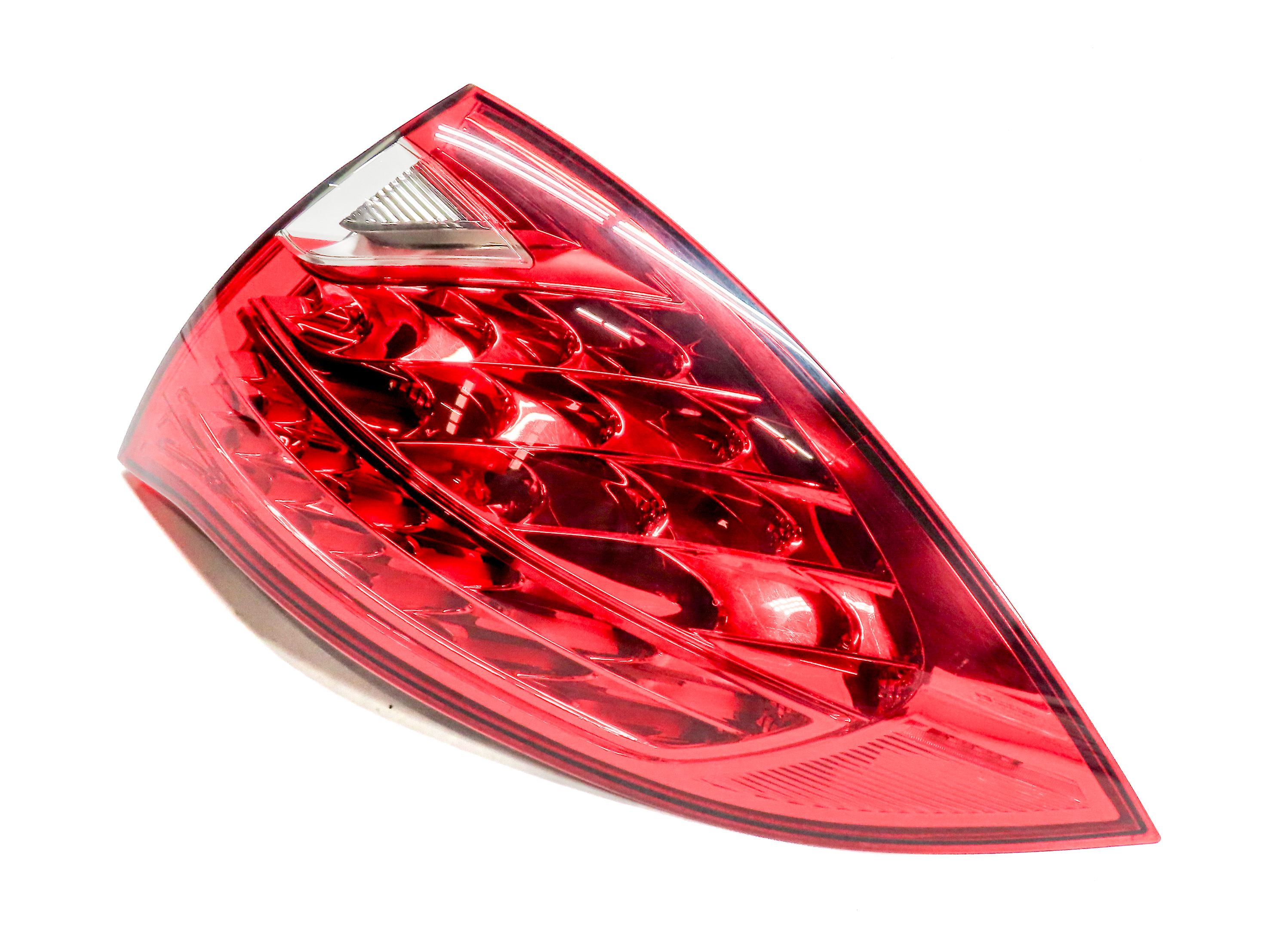 2011-2014 PORSCHE CAYENNE (958) RIGHT PASSENGER OUTER TAILLIGHT BRAKE LIGHT LAMP — exact item pictured