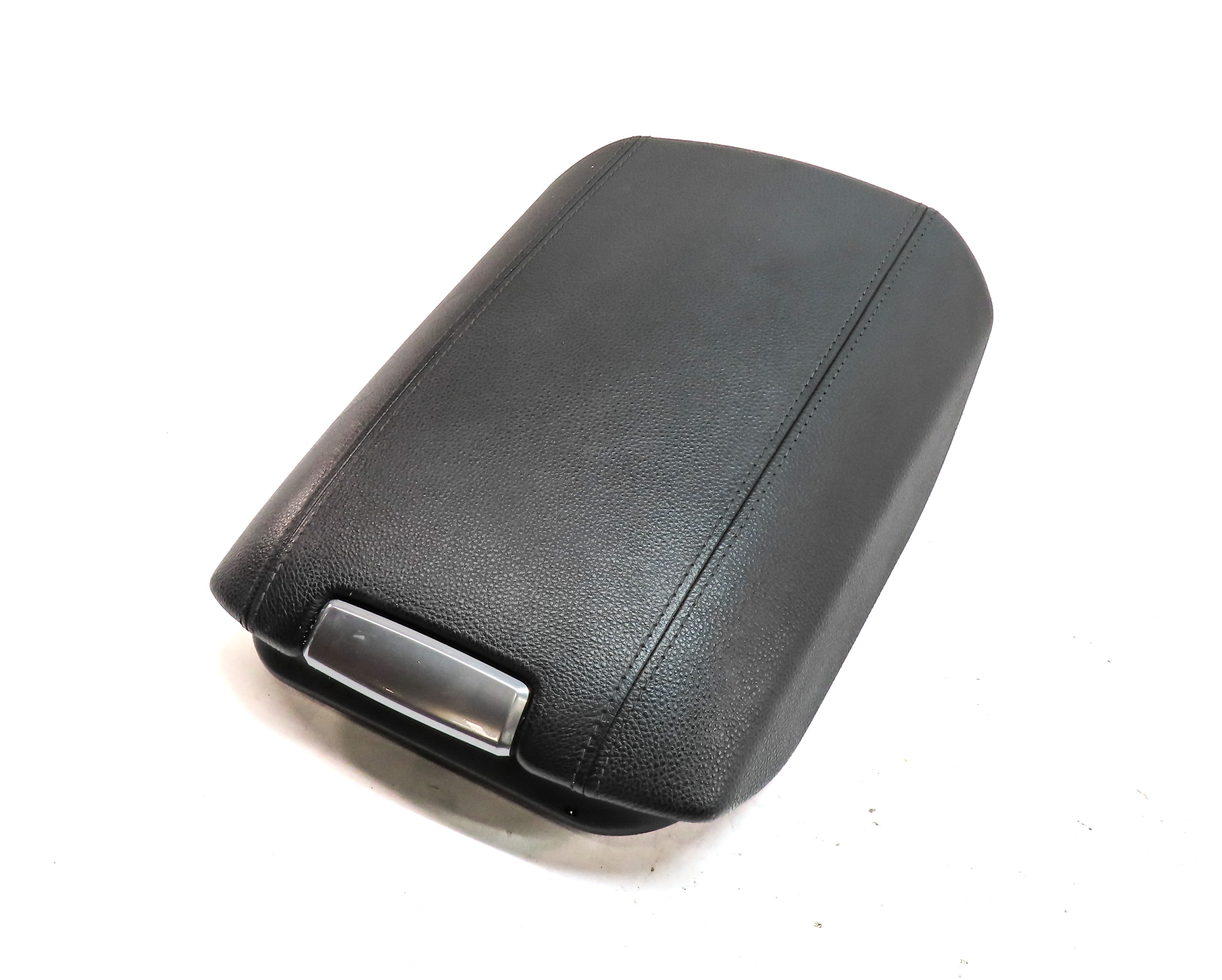 11-18 PORSCHE CAYENNE (958 970 G1) CENTER CONSOLE ARMREST STORAGE LID (Black) — exact item pictured