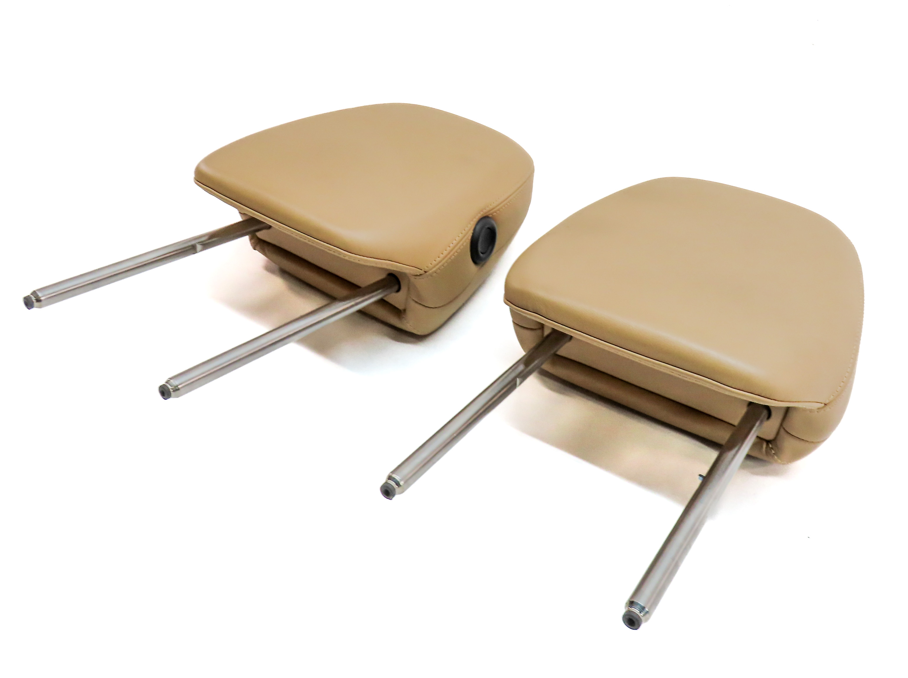 11-18 PORSCHE CAYENNE 958 FRONT LEFT & RIGHT SEAT HEADREST SET/2(Beige) — exact item pictured