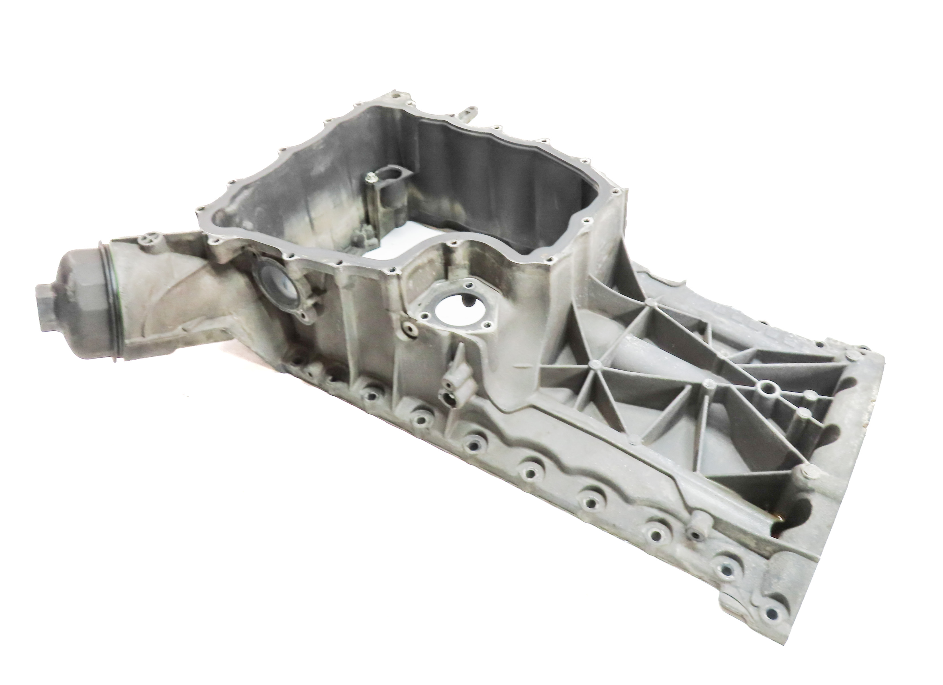 2011-2013 PORSCHE CAYENNE (958) 4.8L M48 V8 UPPER ENGINE OIL FLUID PAN CRADLE — exact item pictured