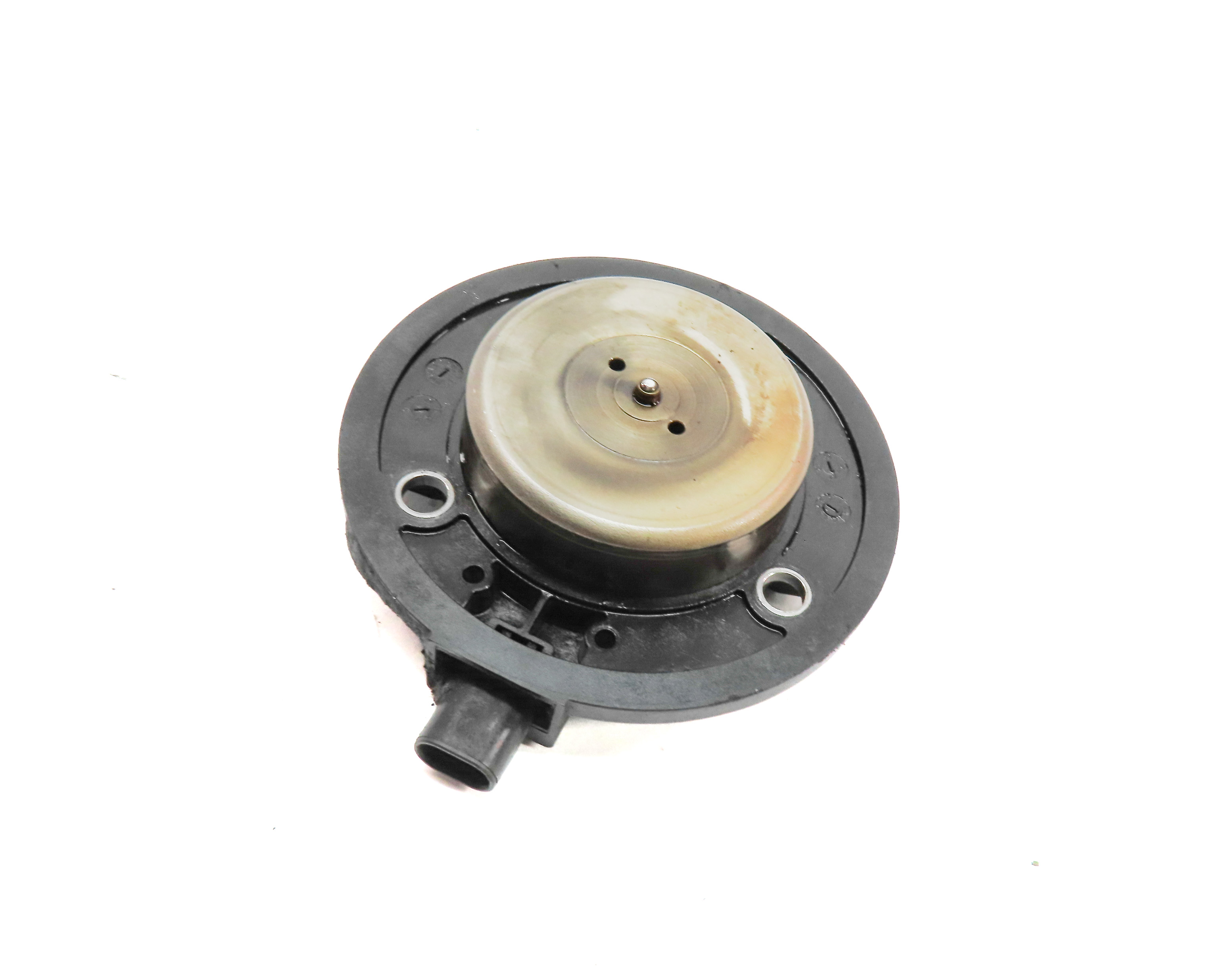 2014 AUDI A6 (C7 4G) 2.0L (CAED) ENGINE VARIABLE VALVE TIMING MAGNET SOLENOID — exact item pictured