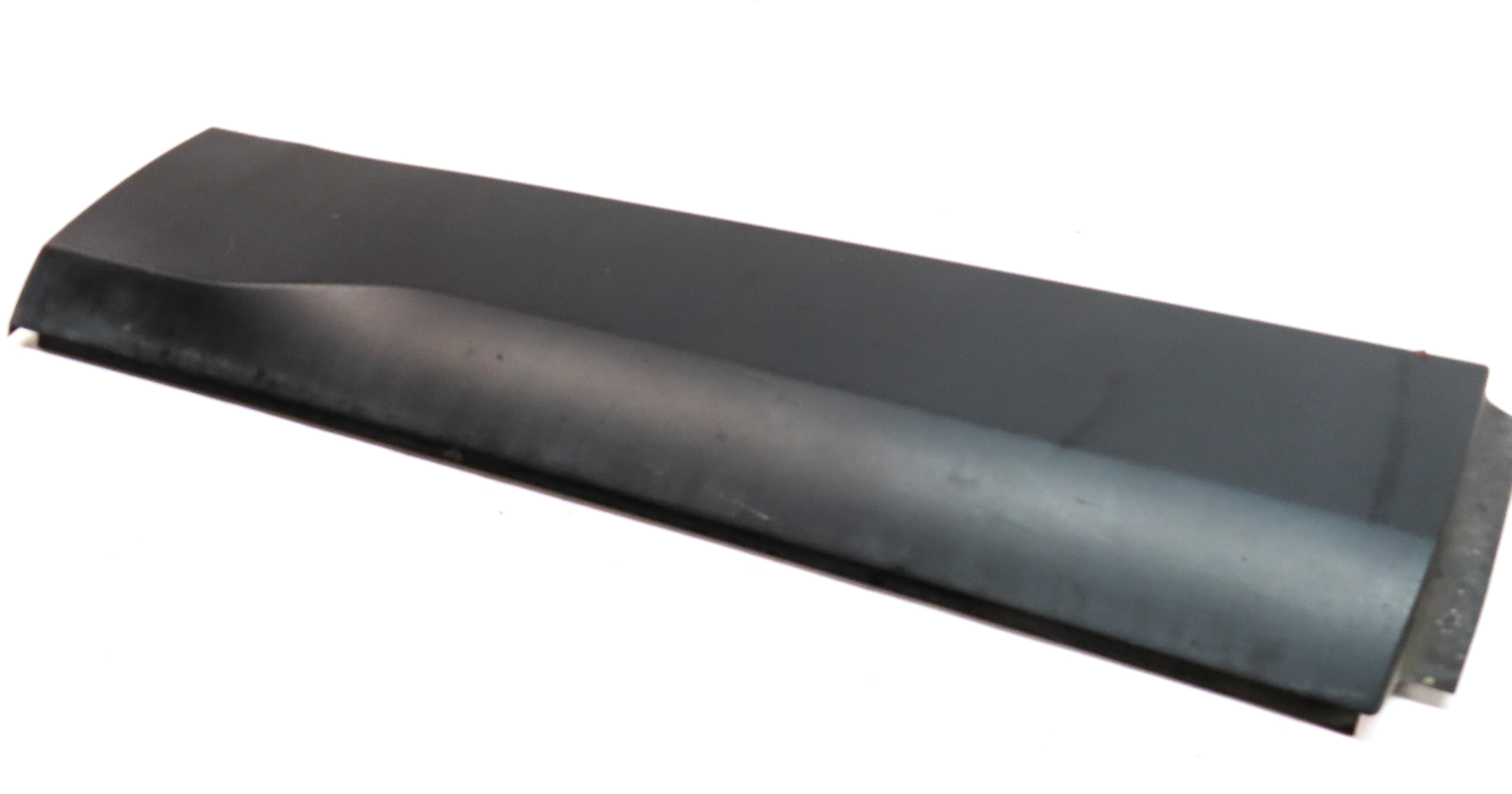 2015-2019 LAND ROVER DISCOVER SPORT (L550) REAR RIGHT LOWER DOOR MOULDING TRIM — exact item pictured