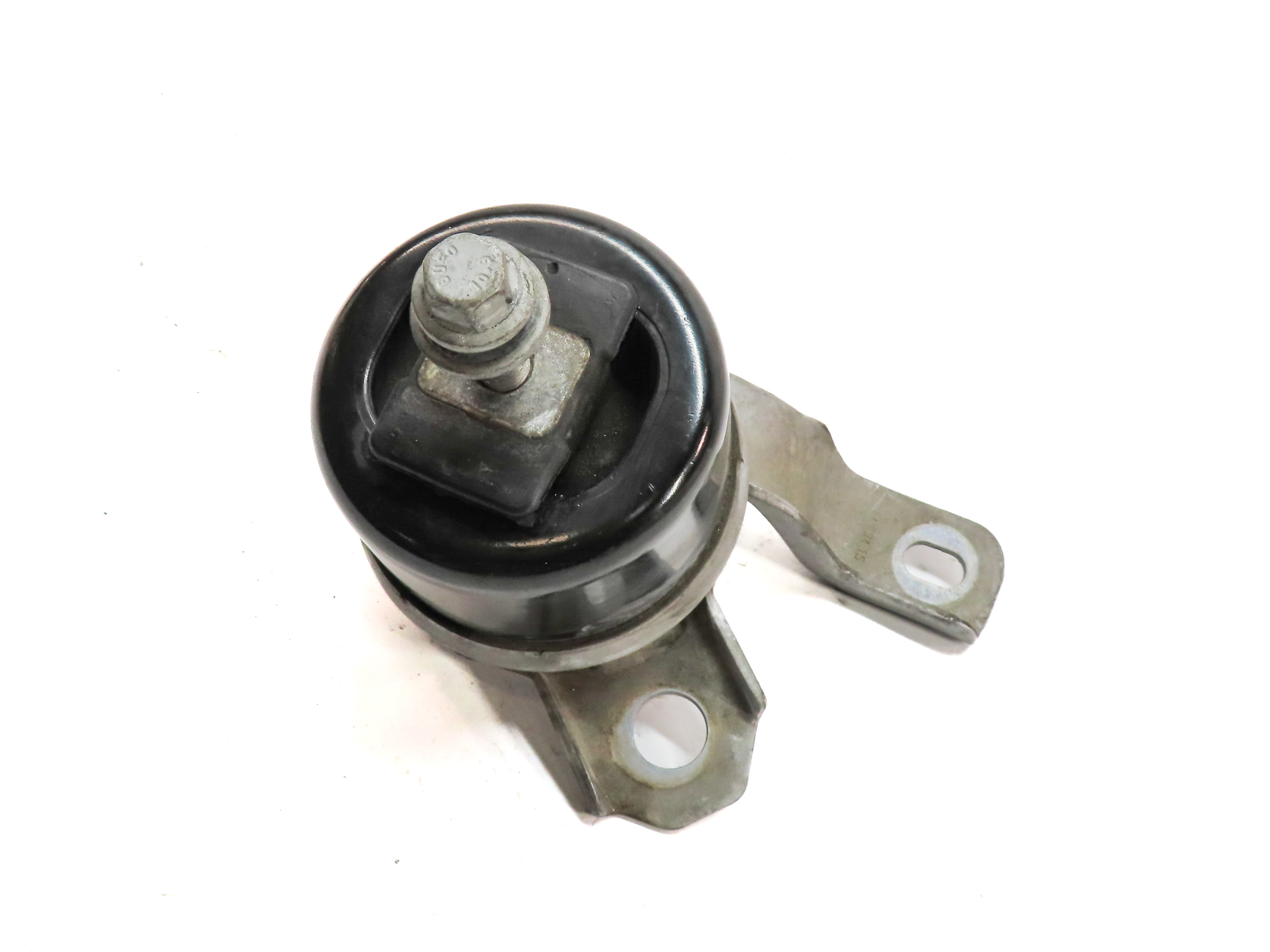 2016 LAND ROVER DISCOVERY SPORT (L550) 2.0L ROUND ENGINE MOTOR SUPPORT MOUNT — exact item pictured