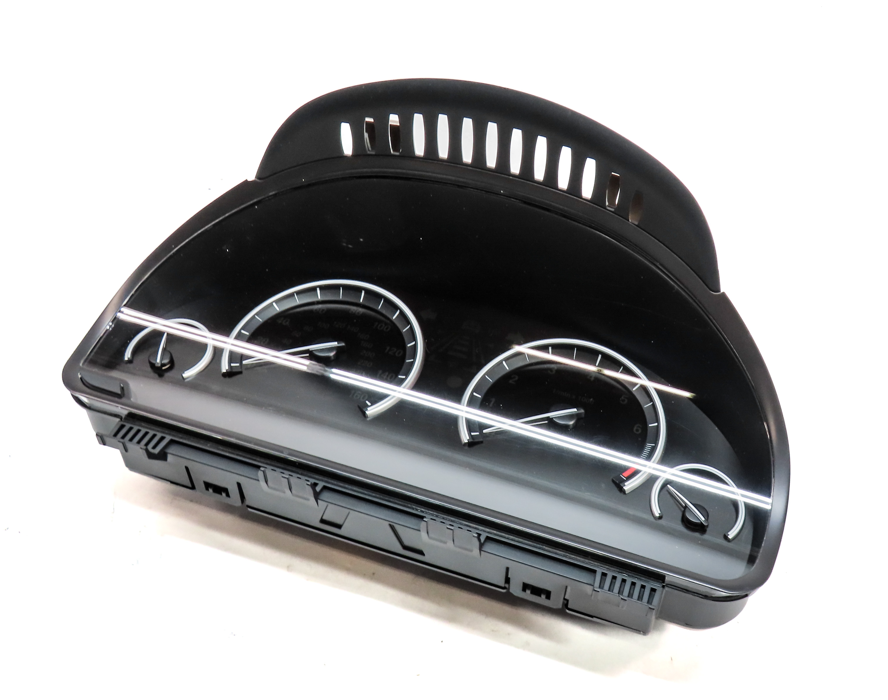 14-18 BMW X5 (F15) ANALOG SPEEDOMETER WITH SCREEN BELOW GUAGES (GAS MPH) (83k) — exact item pictured