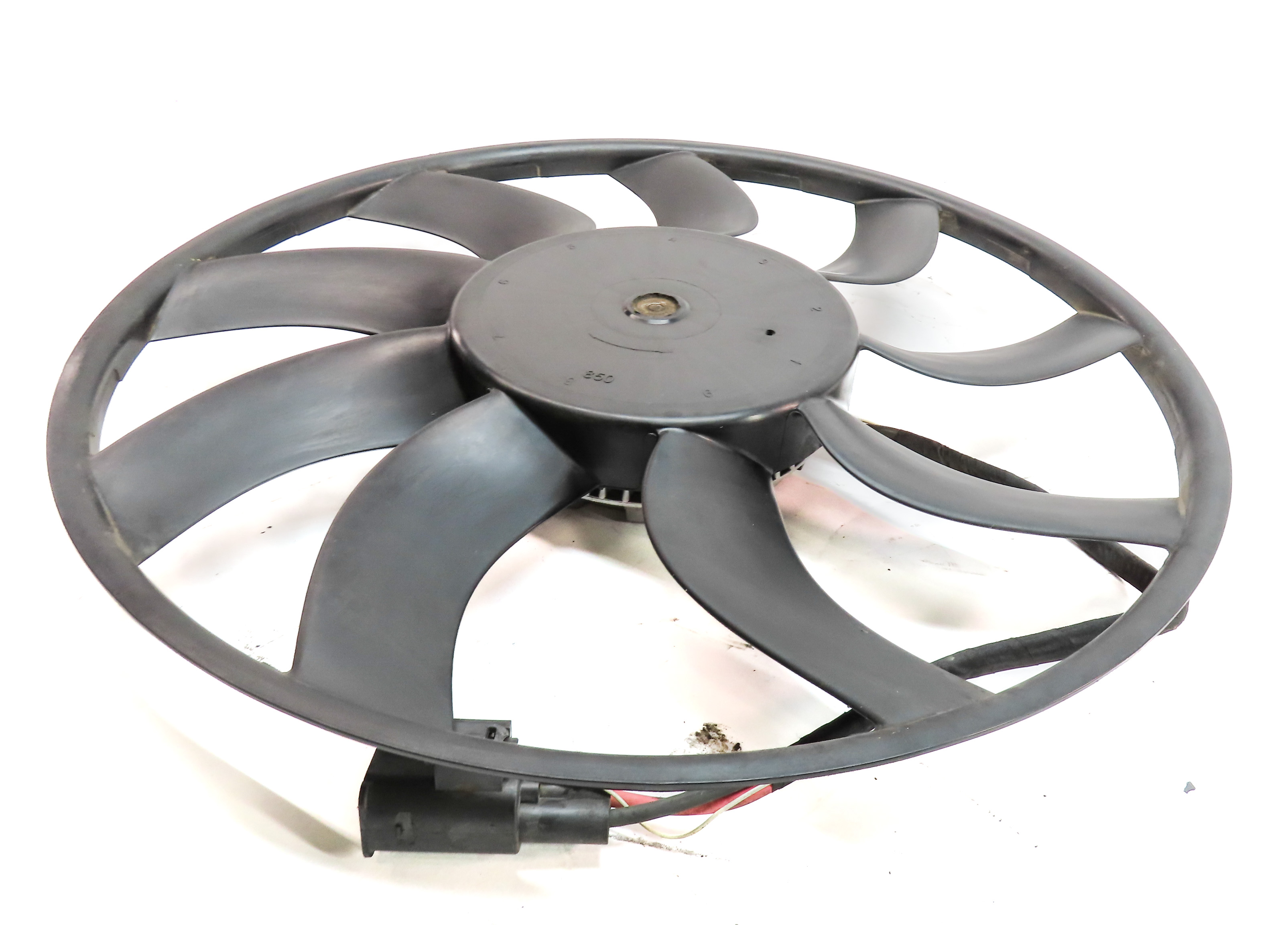 14-19 BMW X5 X5M X6 X6M F15 F16 F85 F86 4.4L 850 WATT RADIATOR COOLING FAN — exact item pictured