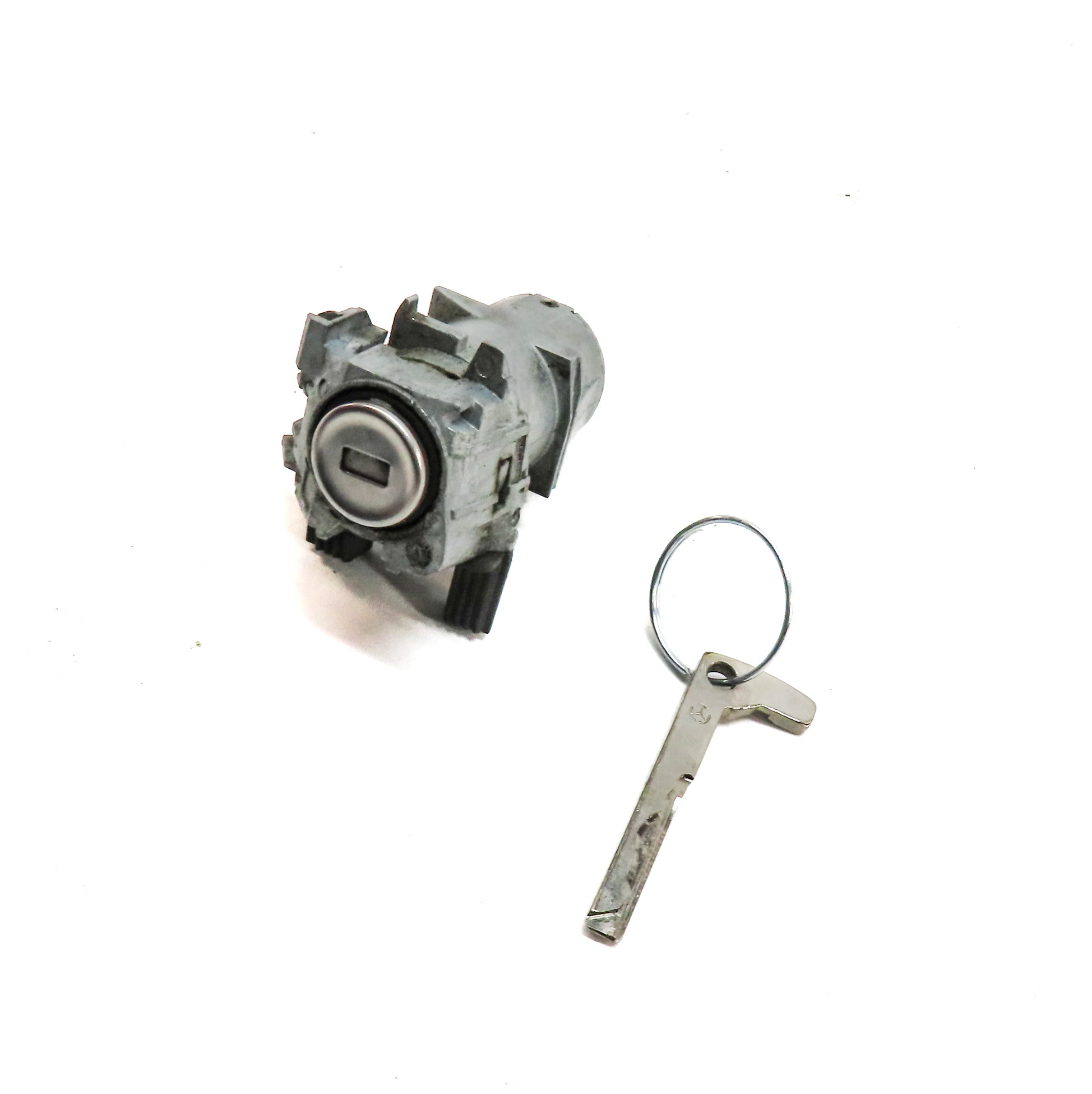 2019 MERCEDES GLS450 (X166) FRONT LEFT DRIVER DOOR HANDLE LOCK CYLINDER w/ KEY — exact item pictured
