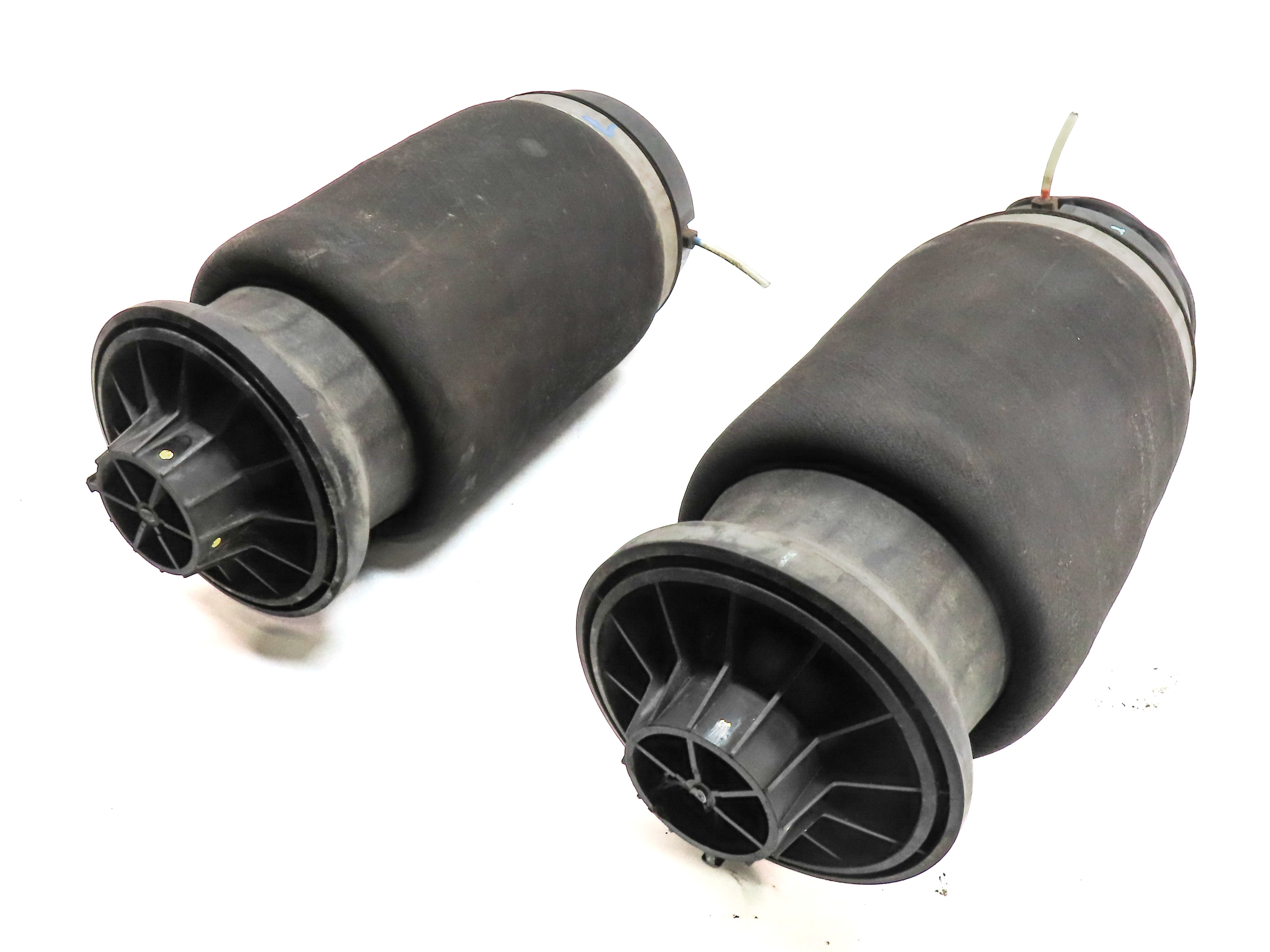 12-19 MERCEDES GL ML (W166 X166) REAR LEFT & RIGHT SUSPENSION AIR SPRING SET-2 — exact item pictured