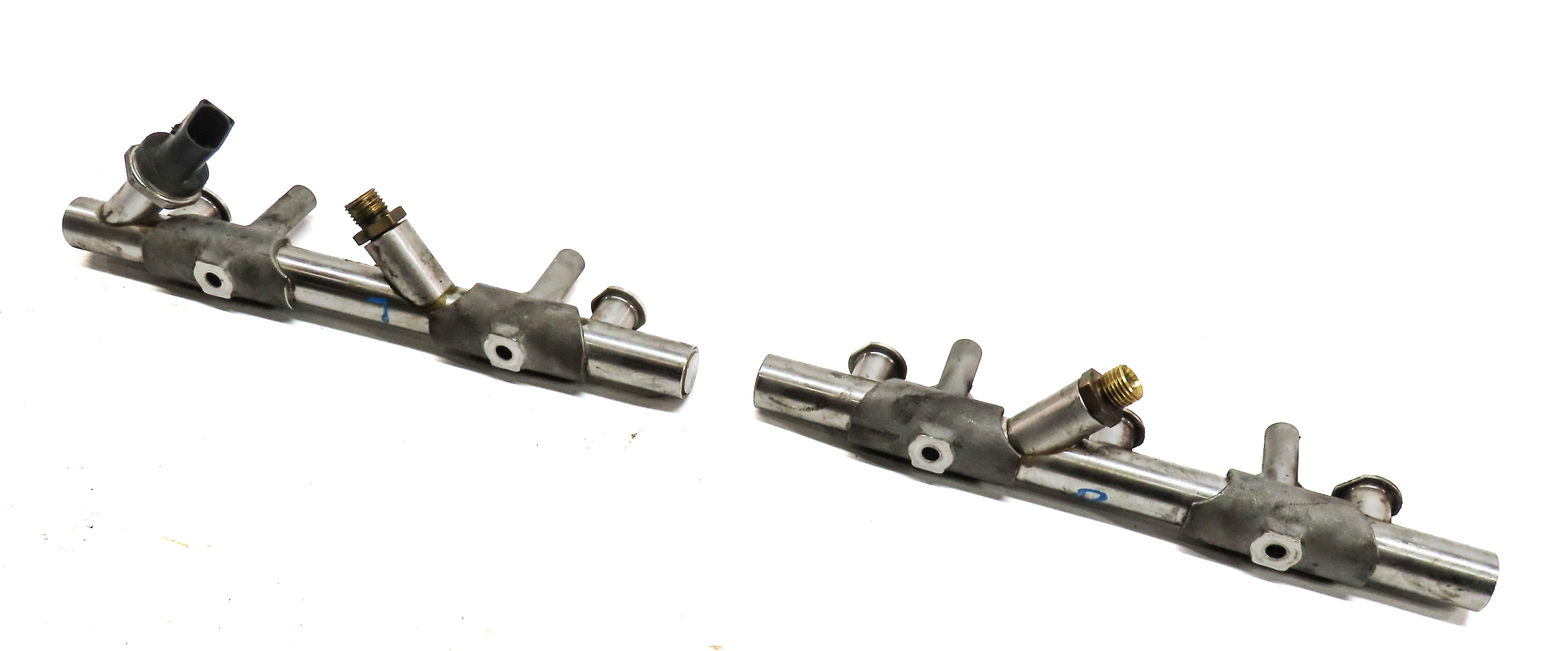 2017 AUDI Q7 4M 3.0L SUPER (CREC) LEFT & RIGHT ENGINE FUEL INJECTOR RAIL SET/2 — exact item pictured