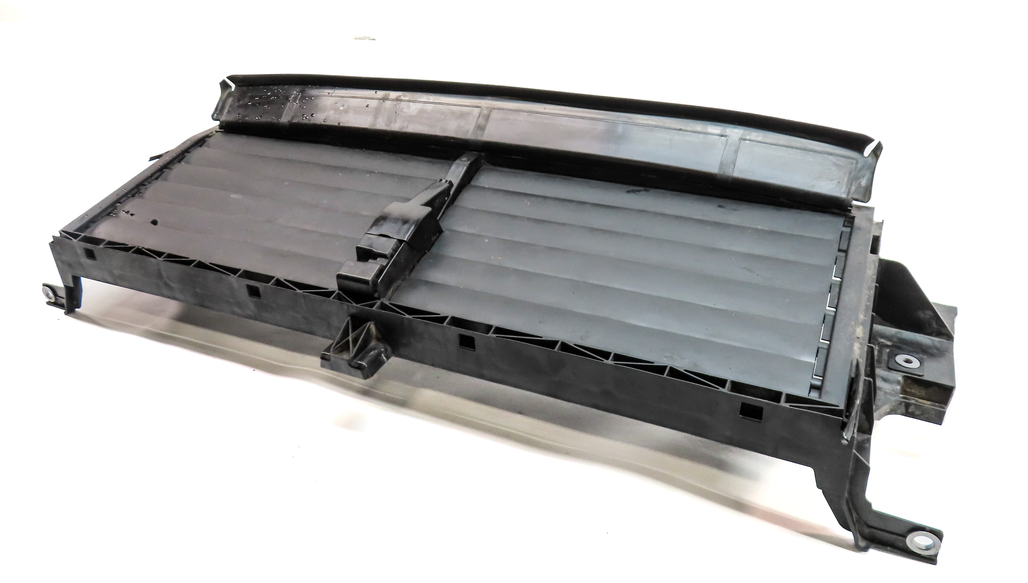2017 AUDI Q7 4M 3.0L SUPER (CREC) FRONT ENGINE ACTIVE RADIATOR SHUTTER ASSEMBLY — exact item pictured