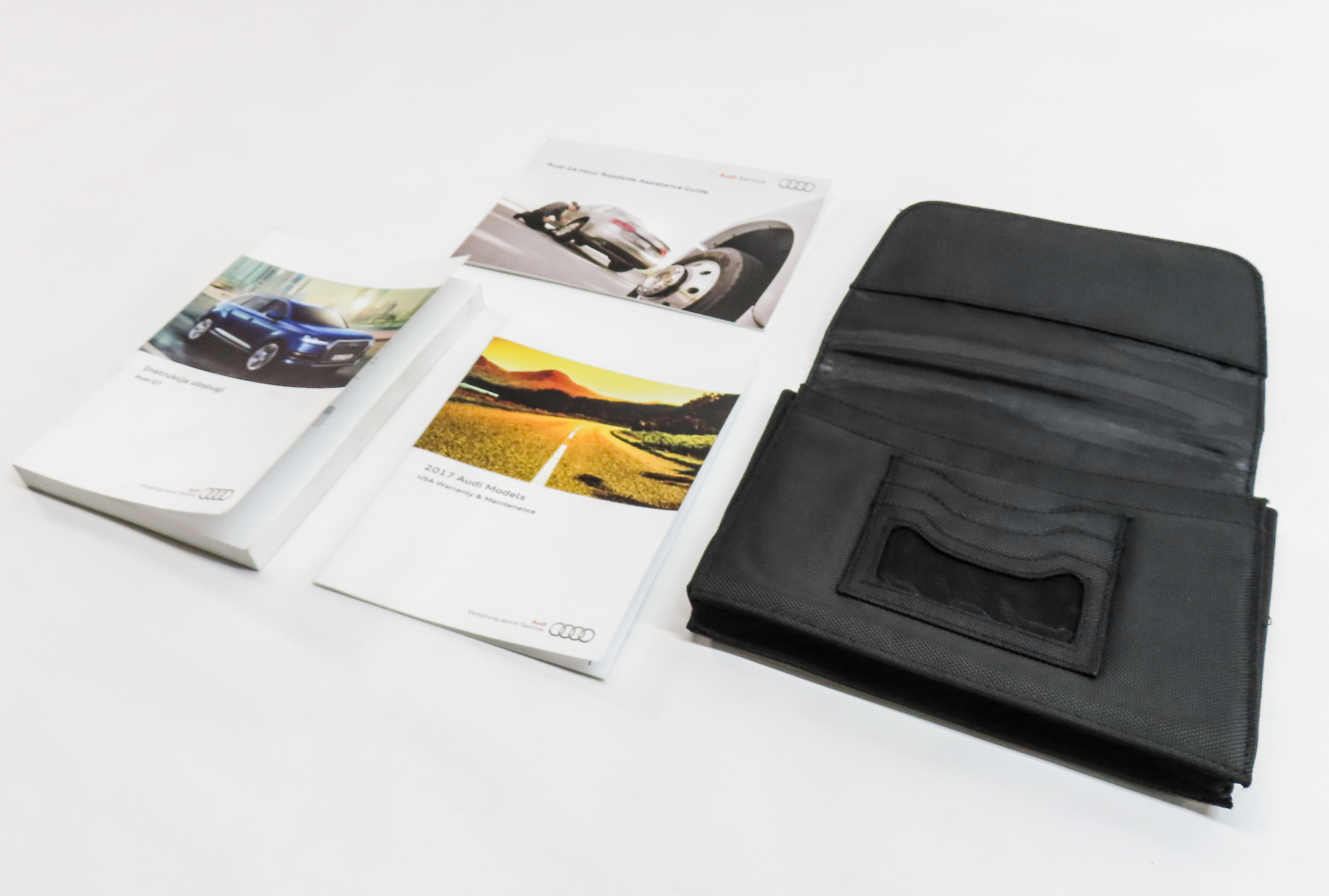 2017 AUDI Q7 (4M) 3.0L SUPER (CREC) ENGINE OWNER'S MANUAL BOOKLET SET/4 w/ CASE — exact item pictured