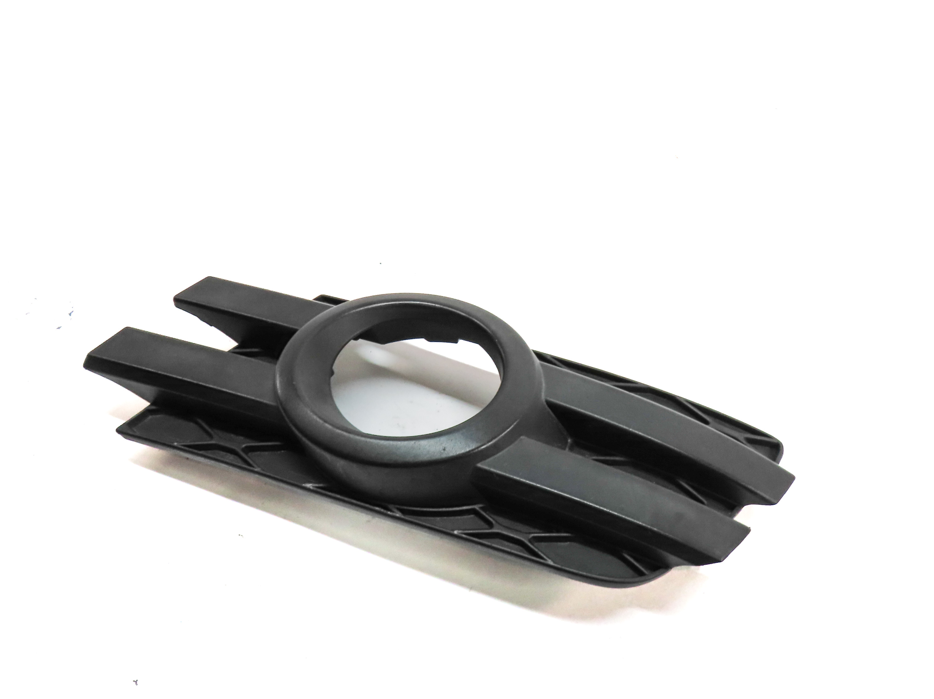 2009 MERCEDES GL320 (X164) FRONT LEFT DRIVER LOWER BUMPER FOG LIGHT TRIM — exact item pictured